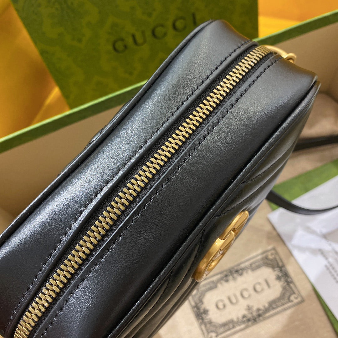 GG MINI 18 MARMONT MATELASSÉ CUIR DE VEAU NOIR AVEC LOGO DORÉ