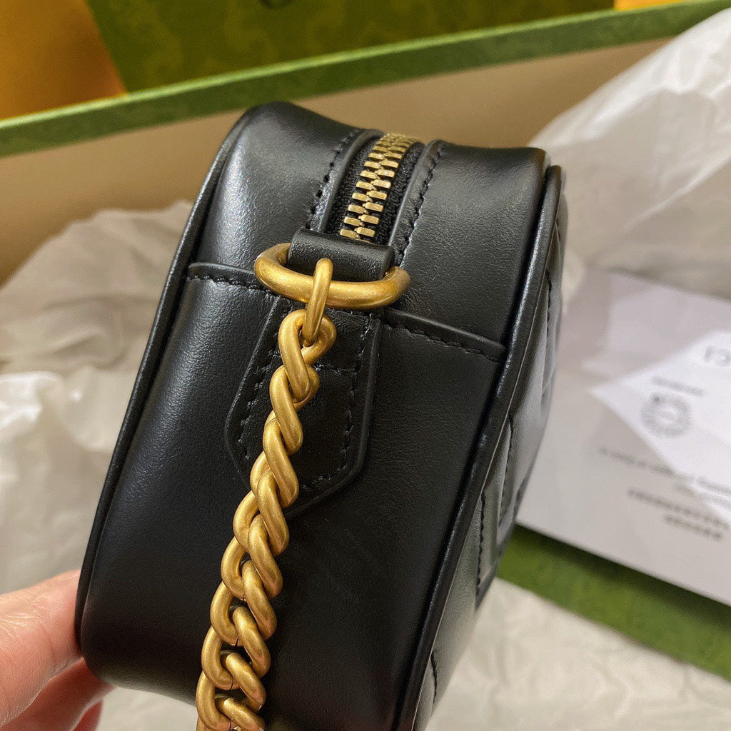 GG MINI 18 MARMONT MATELASSÉ CUIR DE VEAU NOIR AVEC LOGO DORÉ