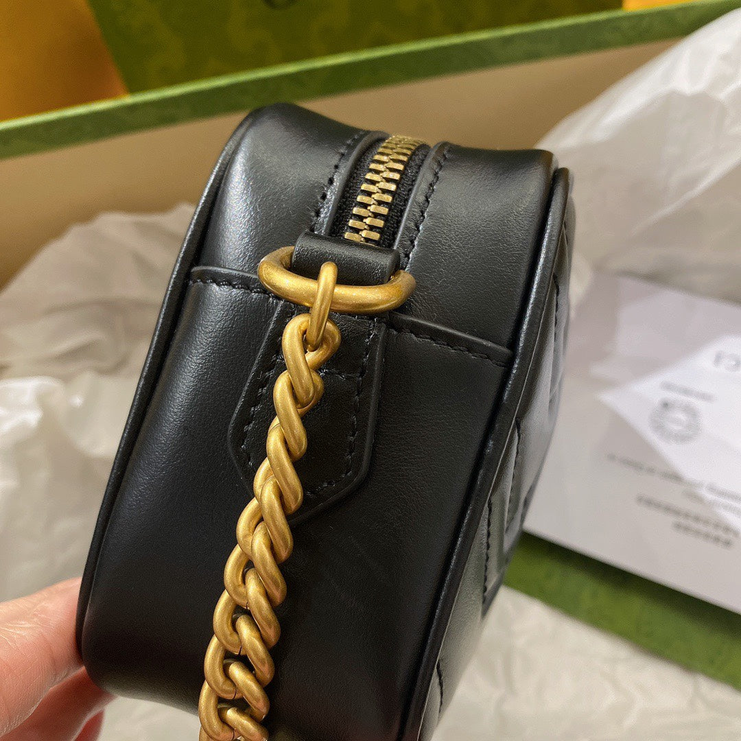 GG MINI 18 MARMONT MATELASSÉ CUIR DE VEAU NOIR AVEC LOGO DORÉ