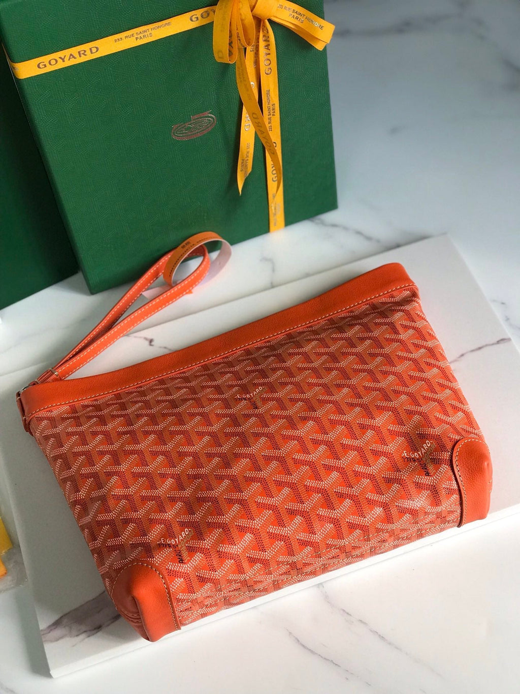 POCHETTE CONTI 24 EN AGNEAU ORANGE ET TOILE GOYARDINE