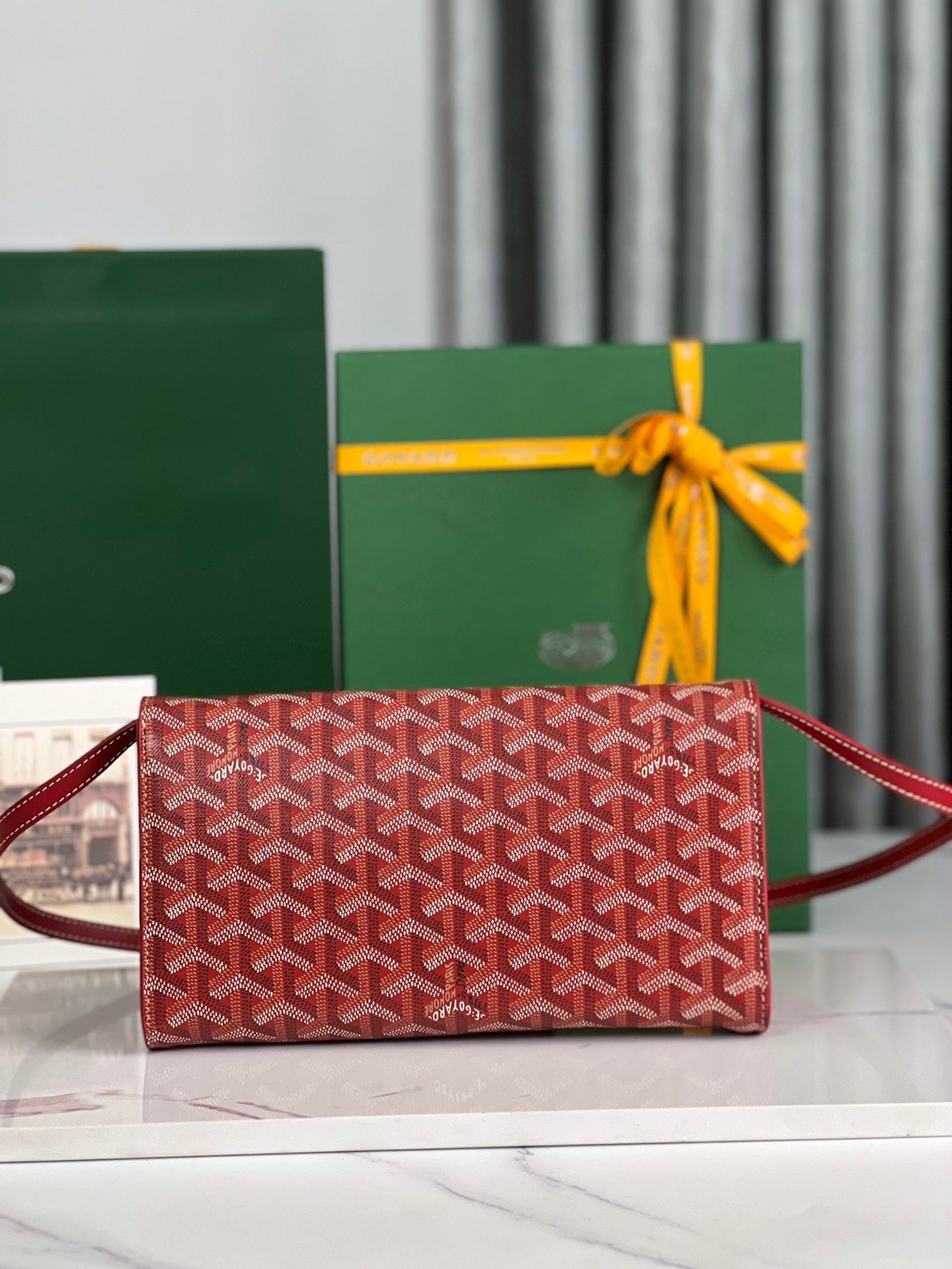 POCHETTE MONTE-CARLO PM 25 EN TOILE GOYARDINE ROUGE CLASSIQUE