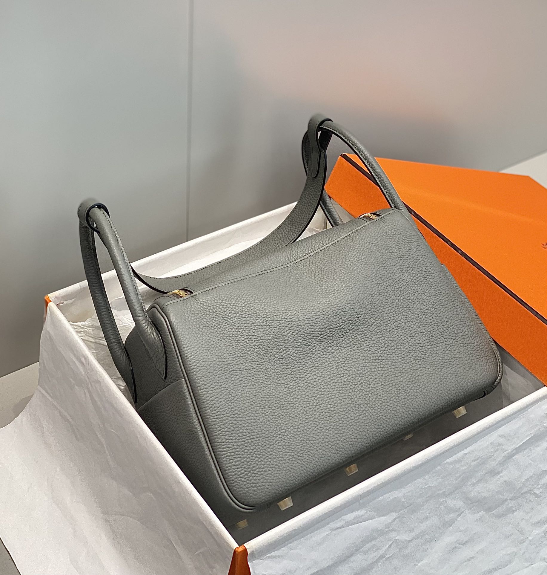 SAC HM LINDY 30 EN CUIR TAURILLON GRIS CLEMENCE