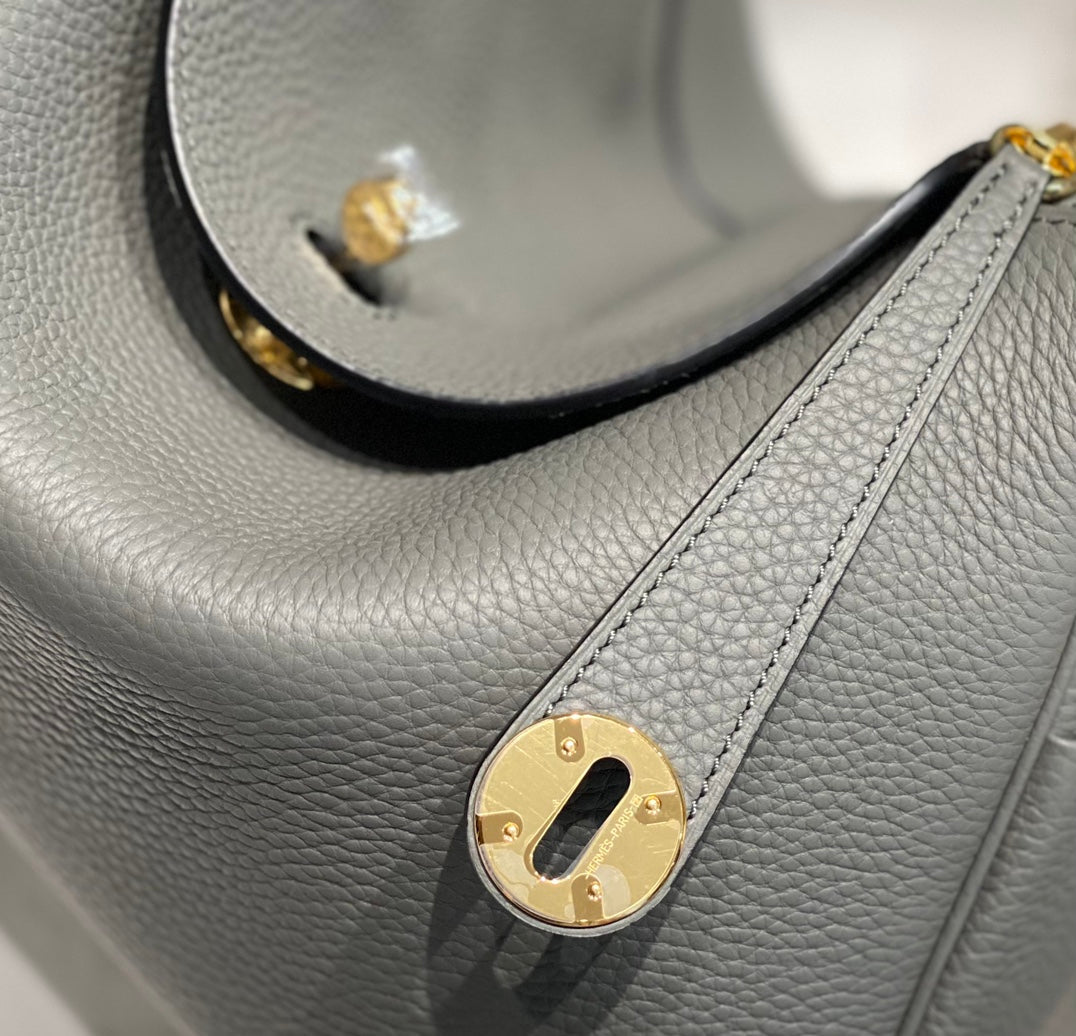 SAC HM LINDY 30 EN CUIR TAURILLON GRIS CLEMENCE