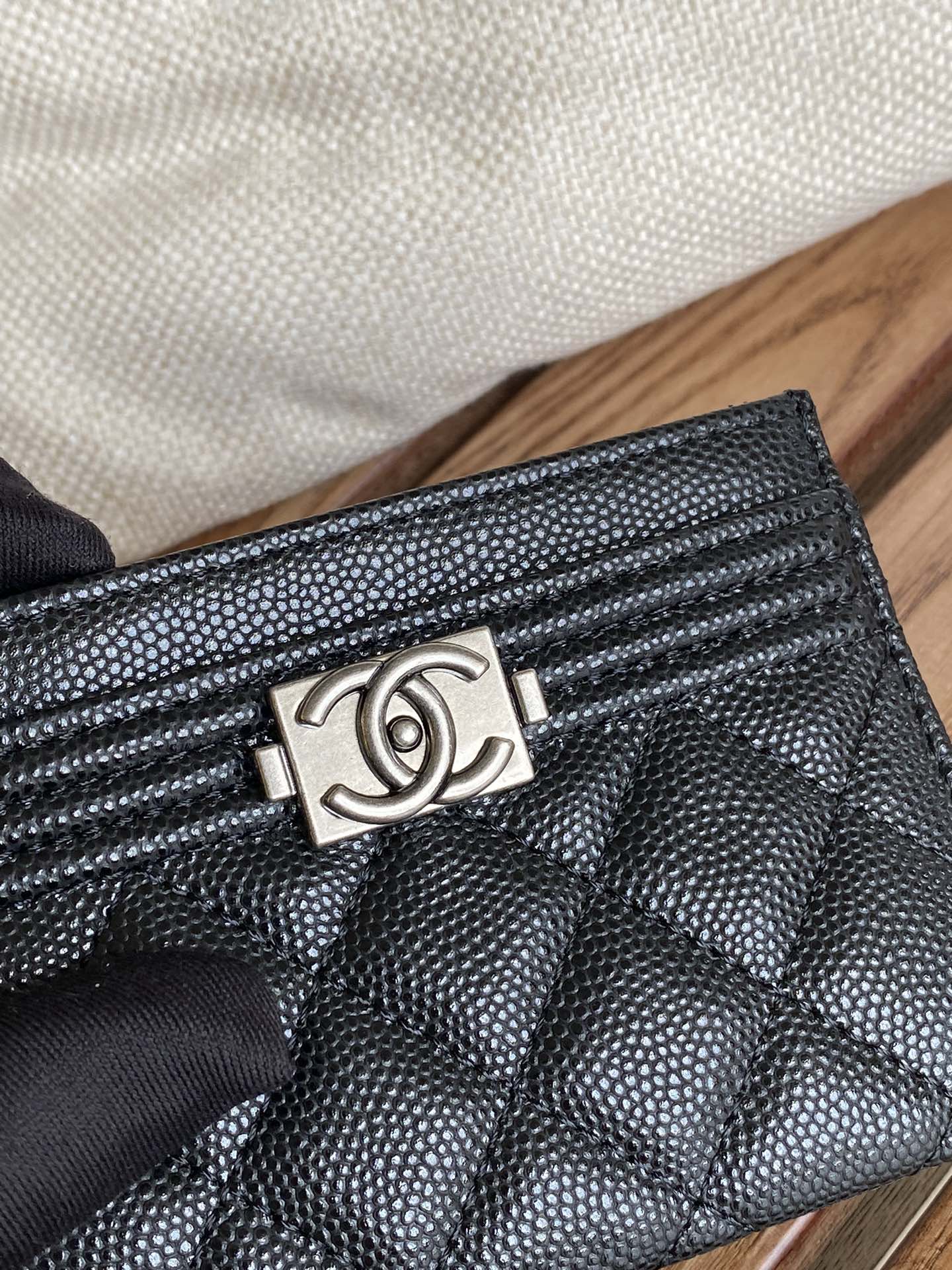 CC BOY 11CM CARD HOLDER BLACK CAVIAR SILVER HARDWARE