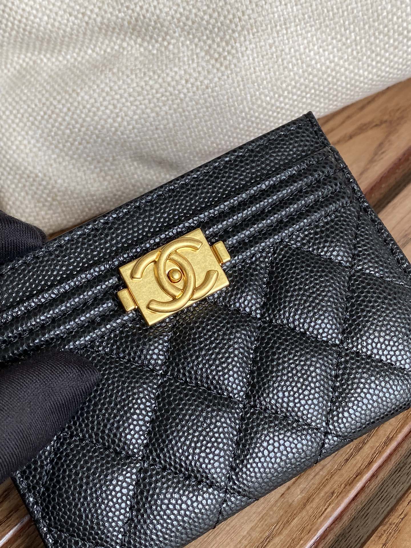 CC BOY 11CM CARD HOLDER BLACK CAVIAR GOLD HARDWARE