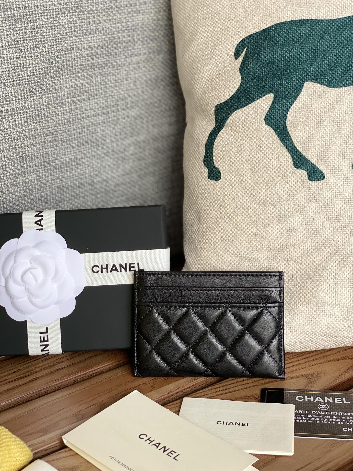 CC BOY 11CM CARD HOLDER BLACK LAMBSKIN SILVER HARDWARE