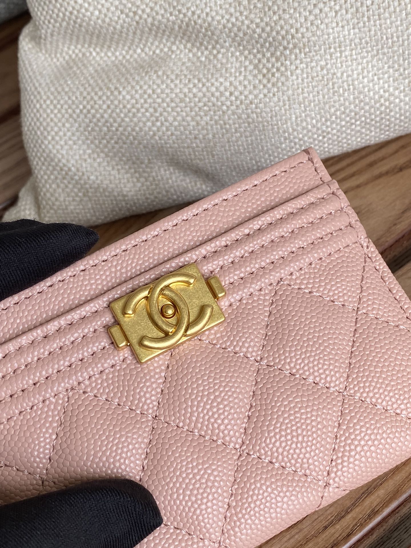 CC BOY 11CM CARD HOLDER PINK CAVIAR GOLD HARDWARE