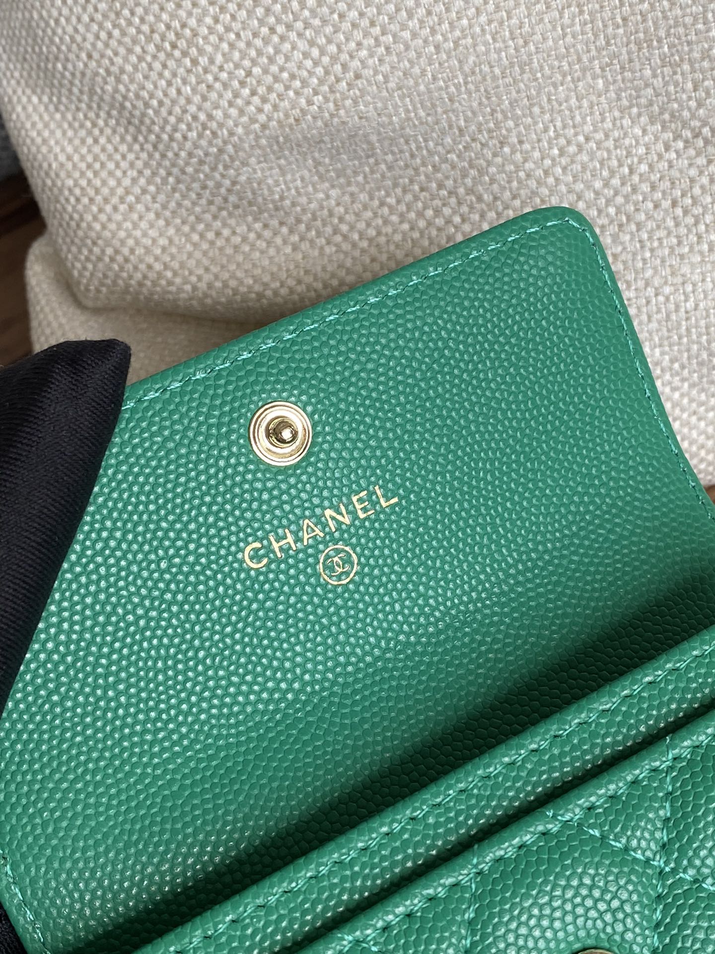 CC SMALL WALLET 11CM DARK GREEN CAVIAR LIGHT GOLD HARDWARE