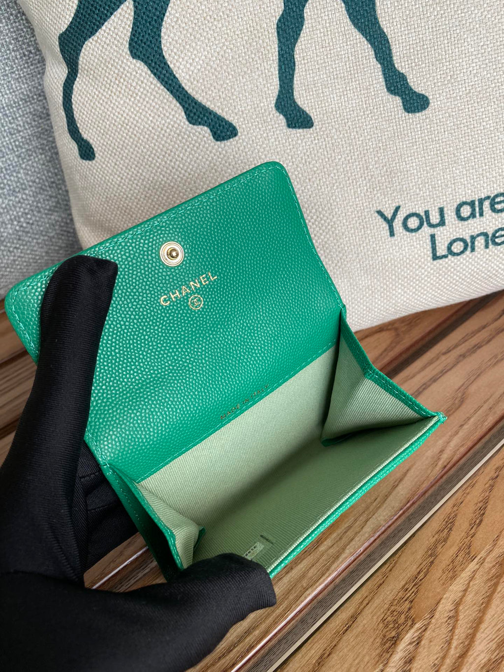 Petit portefeuille CC 11 cm, vert foncé, caviar, matériel doré clair
