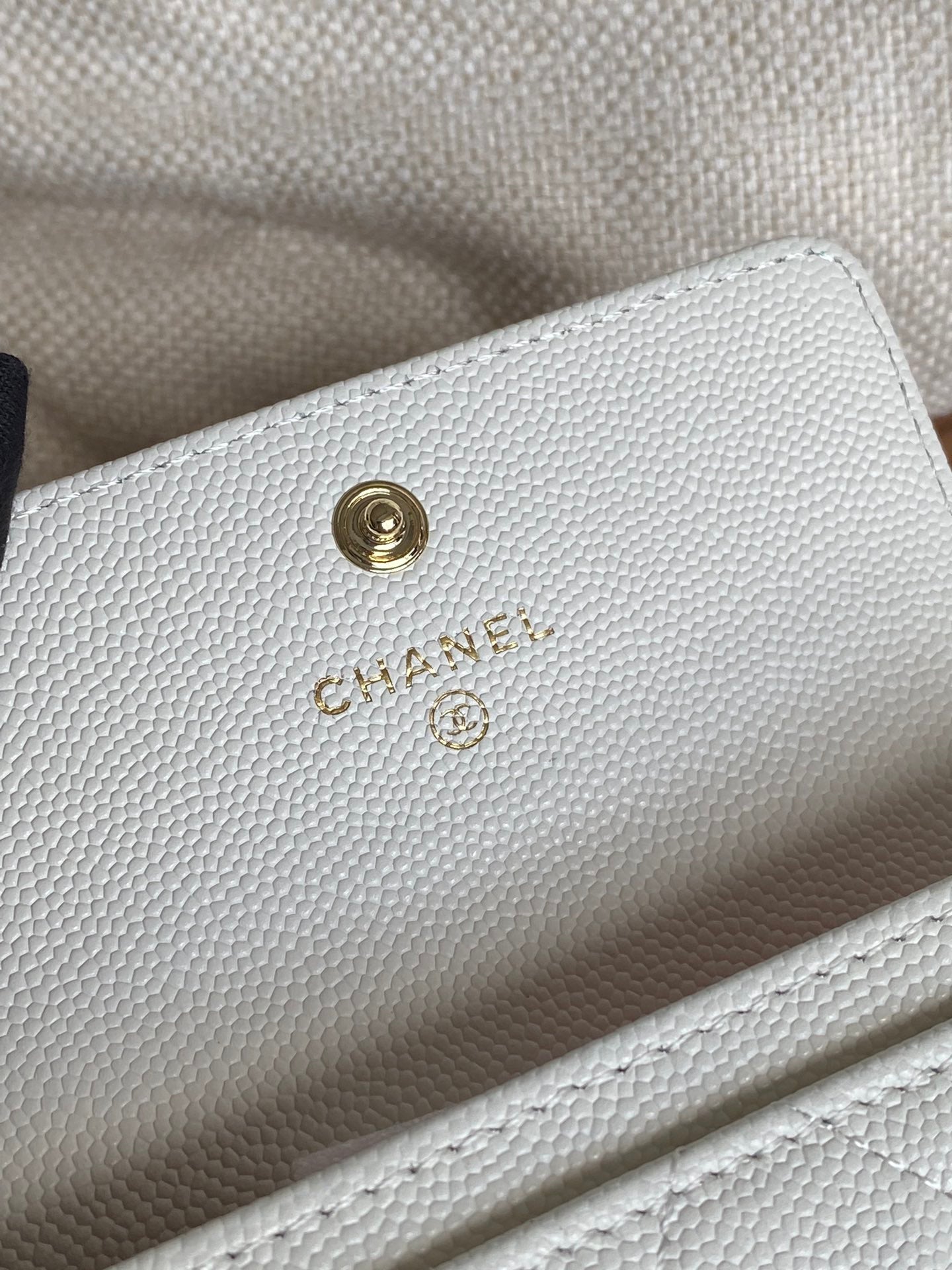CC SMALL WALLET 11CM WHITE CAVIAR LIGHT GOLD HARDWARE