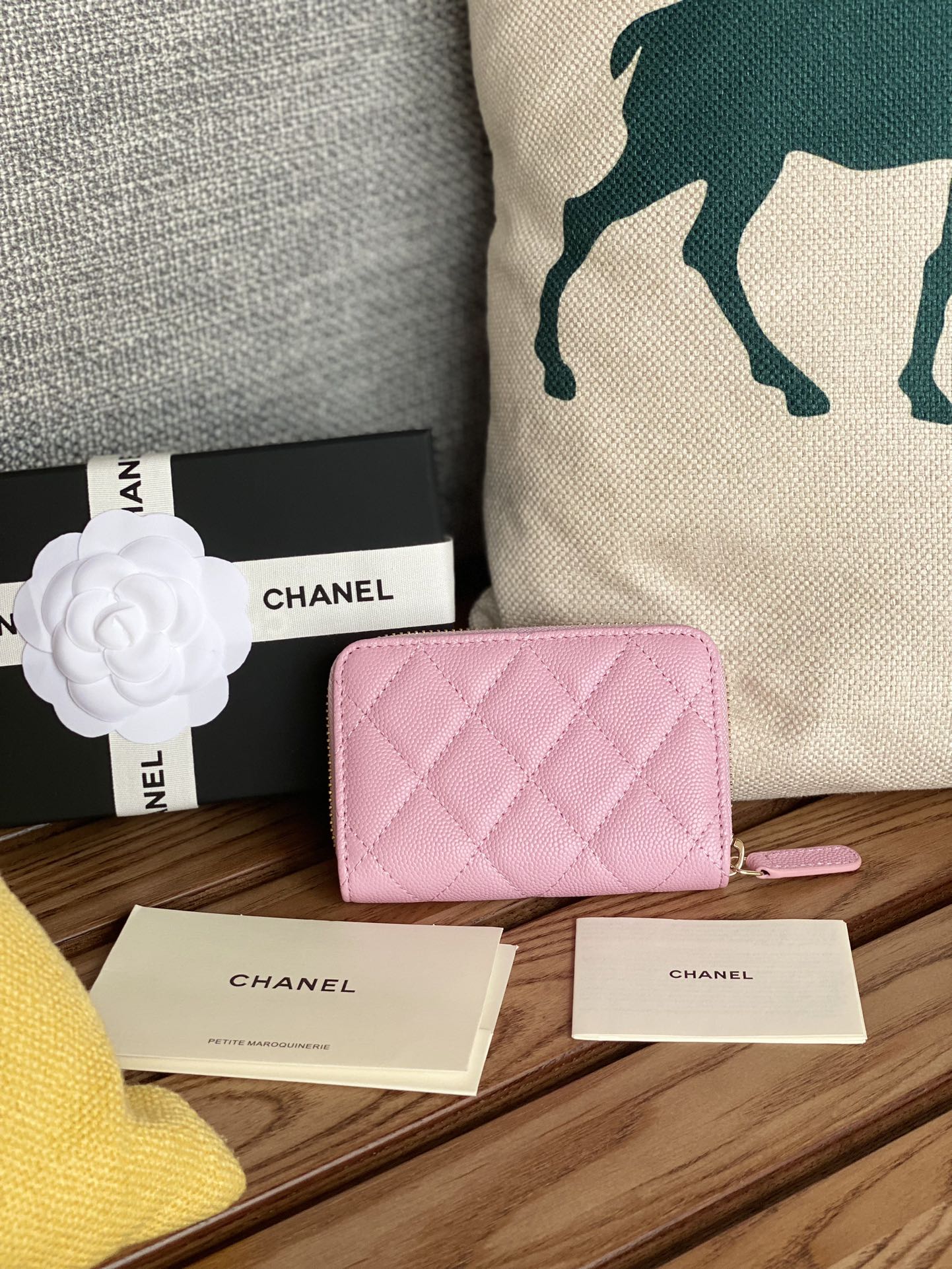 CC ZIPPED WALLET 11CM PINK CAVIAR GOLD HARDWARE