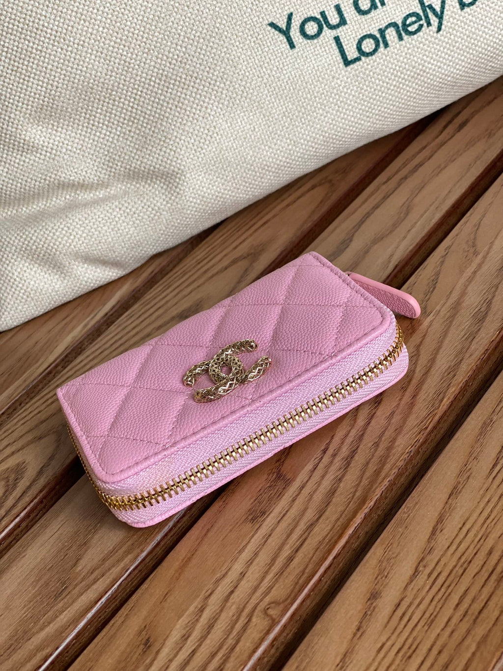 CC ZIPPED WALLET 11CM PINK CAVIAR GOLD HARDWARE