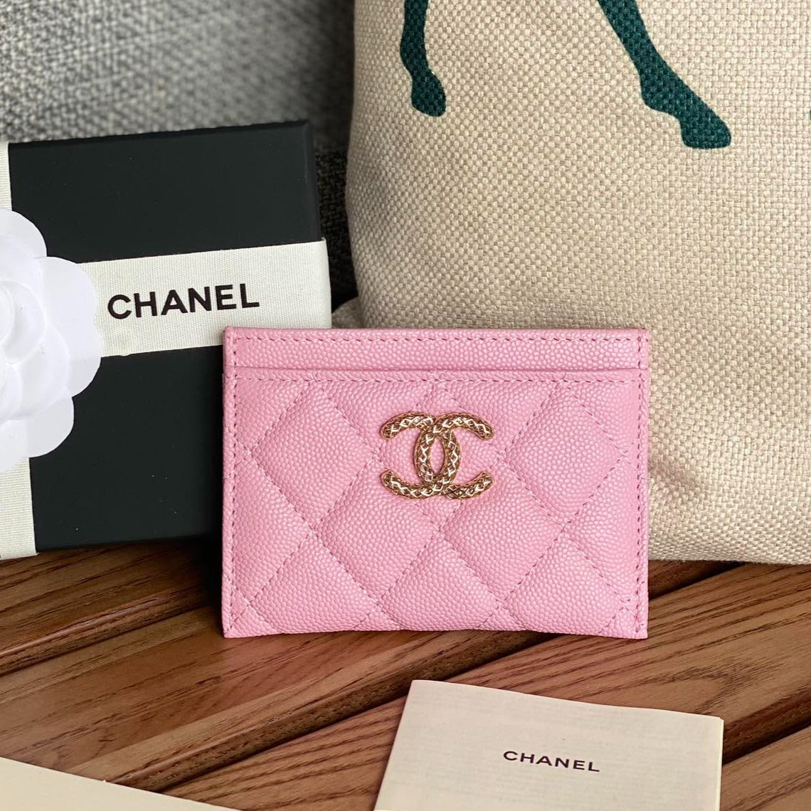 CC CARD HOLDER 10CM PINK CAVIAR