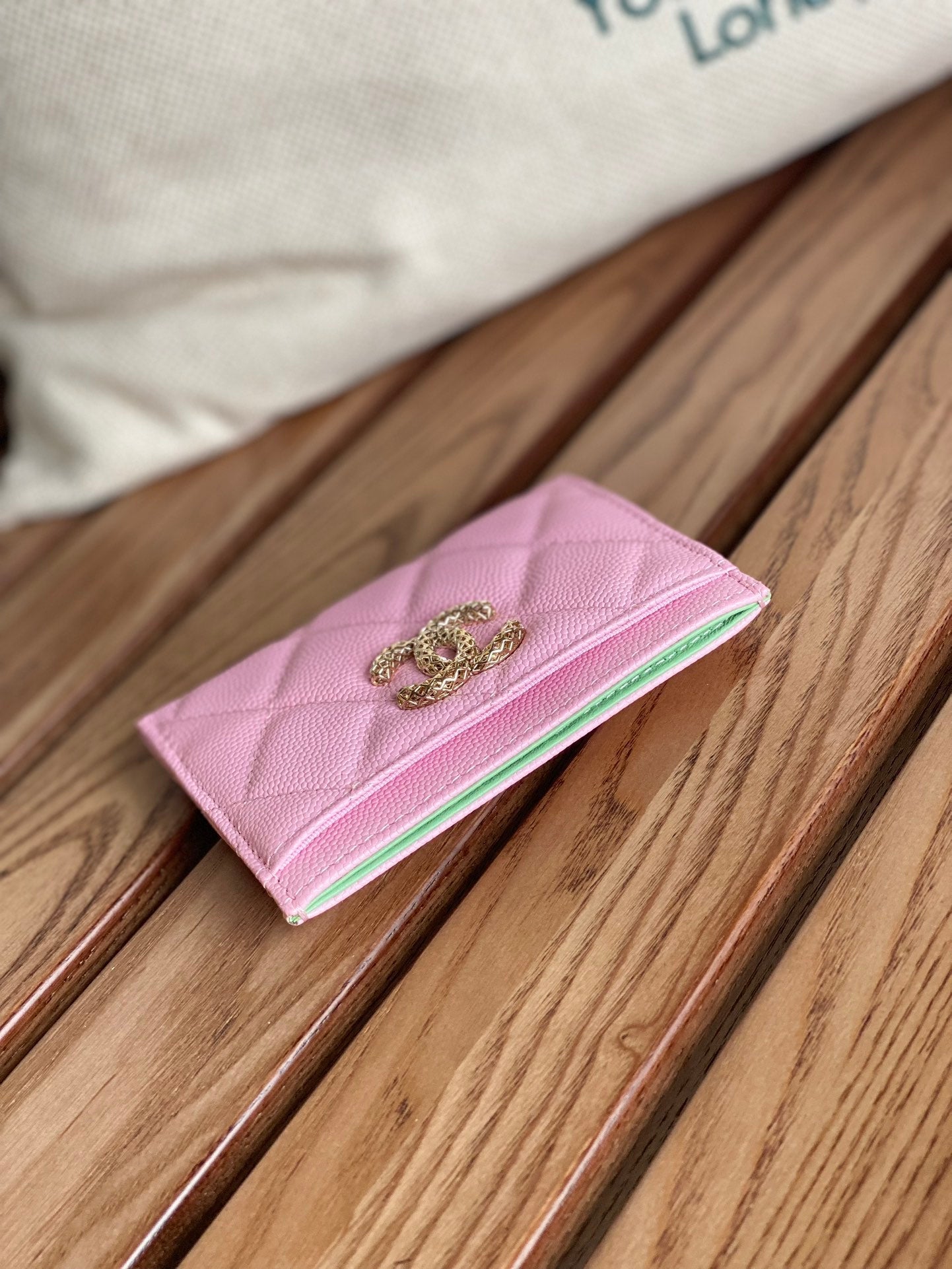 CC CARD HOLDER 10CM PINK CAVIAR