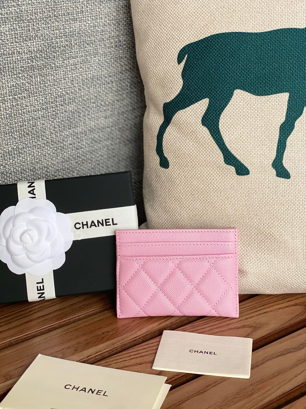 PORTE-CARTES CC 10CM ROSE CAVIAR