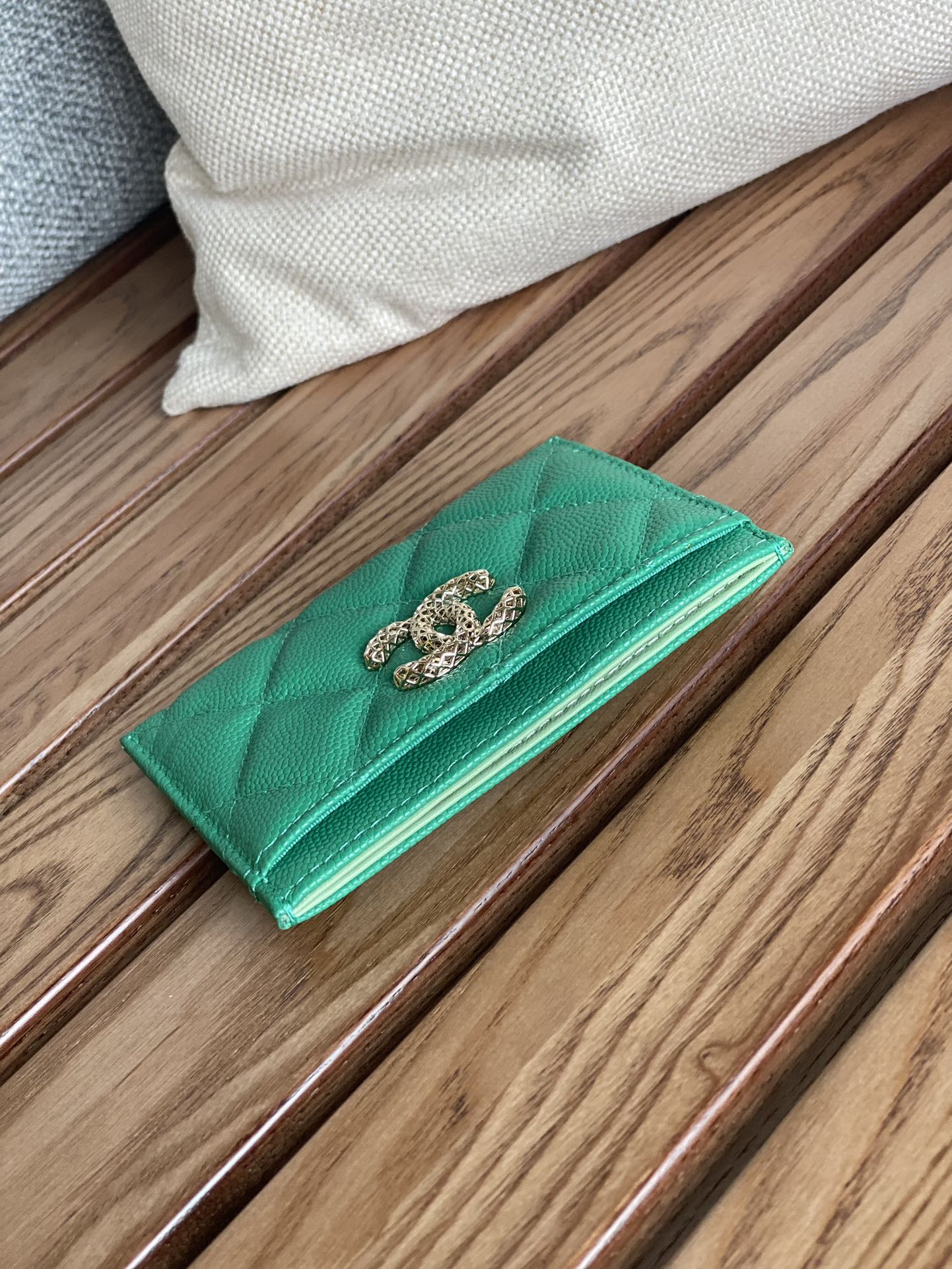 CC CARD HOLDER 10CM DARK GREEN CAVIAR