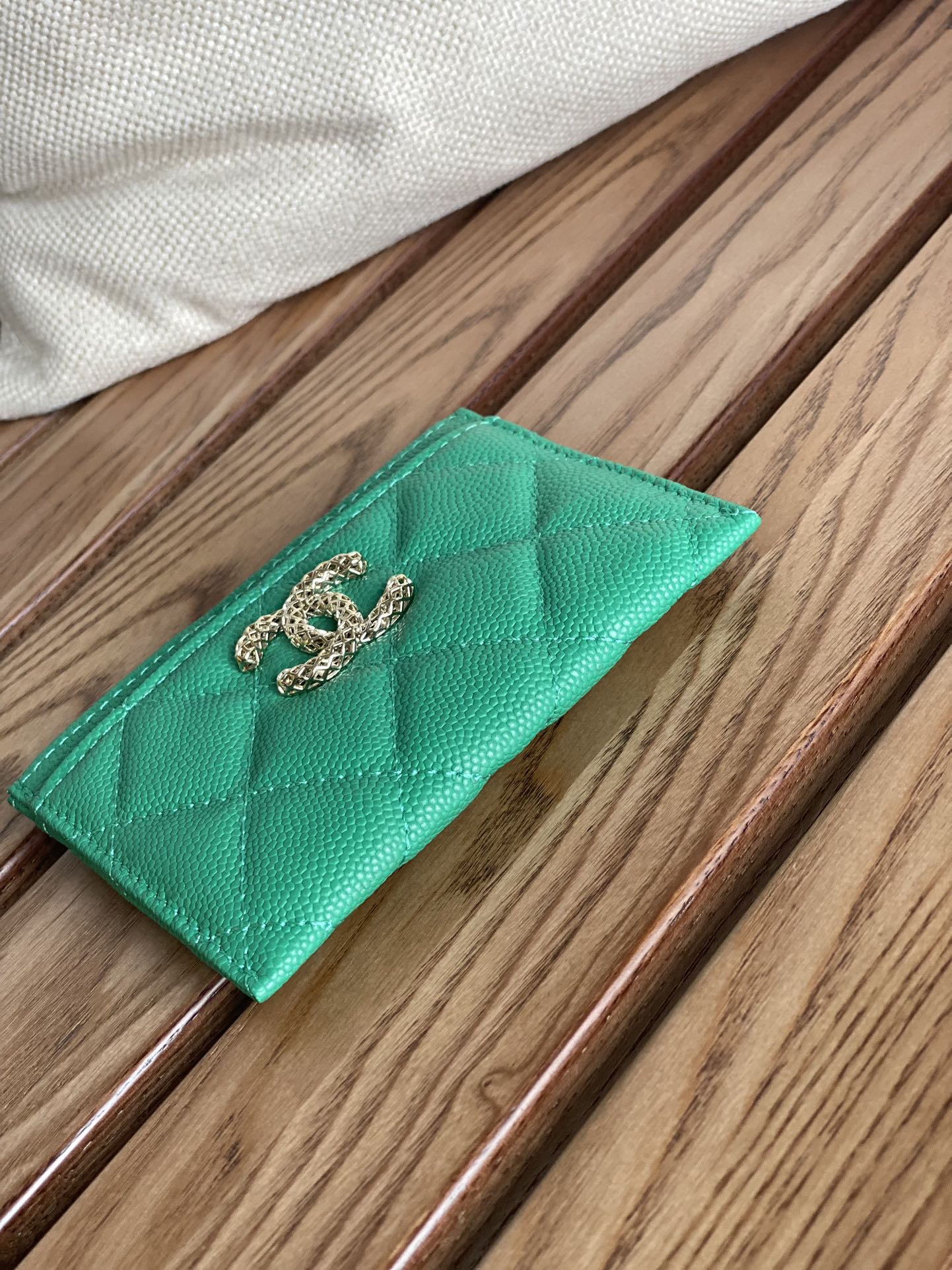 CC CARD HOLDER 10CM DARK GREEN CAVIAR