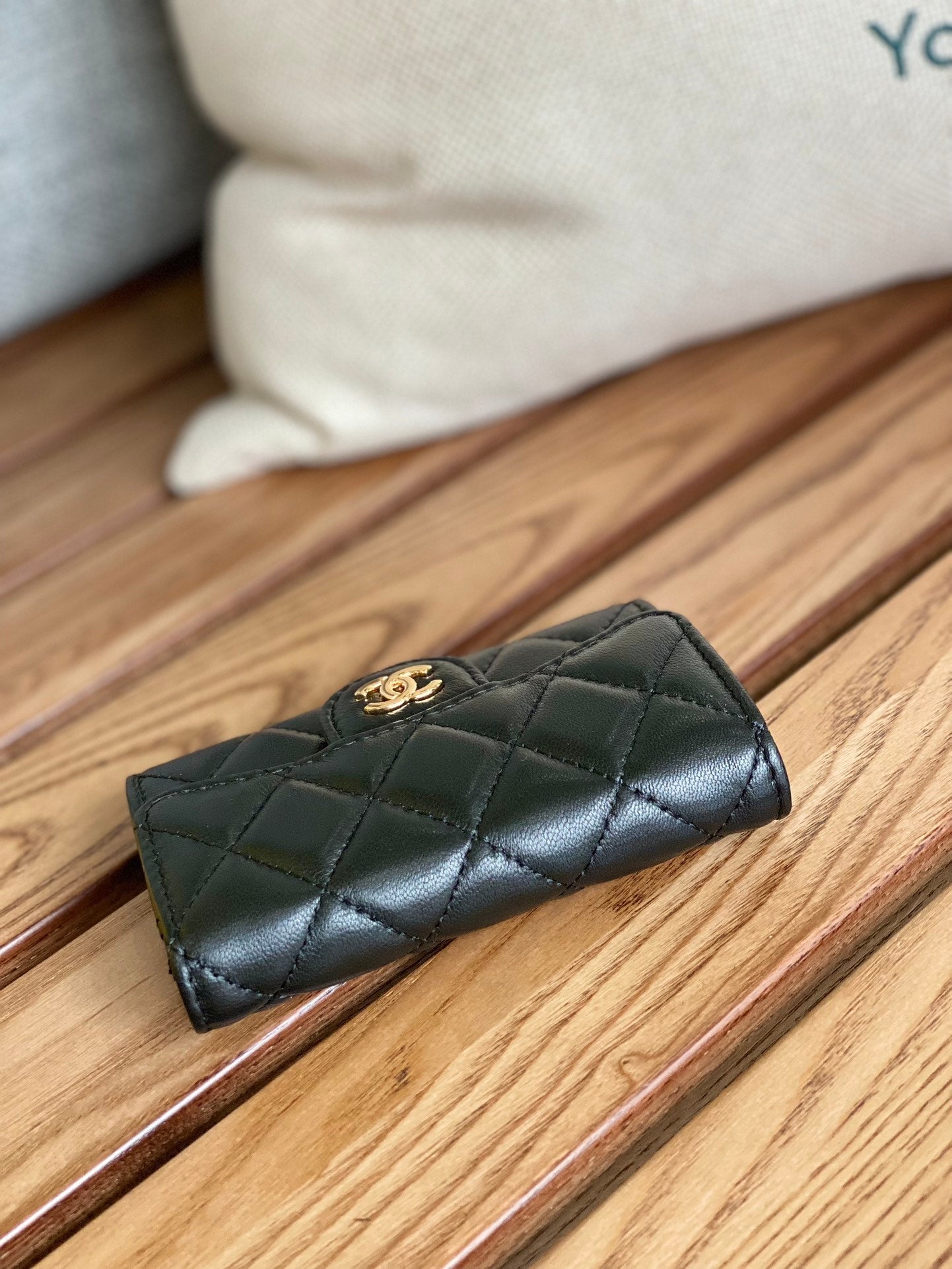 CC SMALL WALLET 11CM BLACK LAMBSKIN GOLD HARDWARE