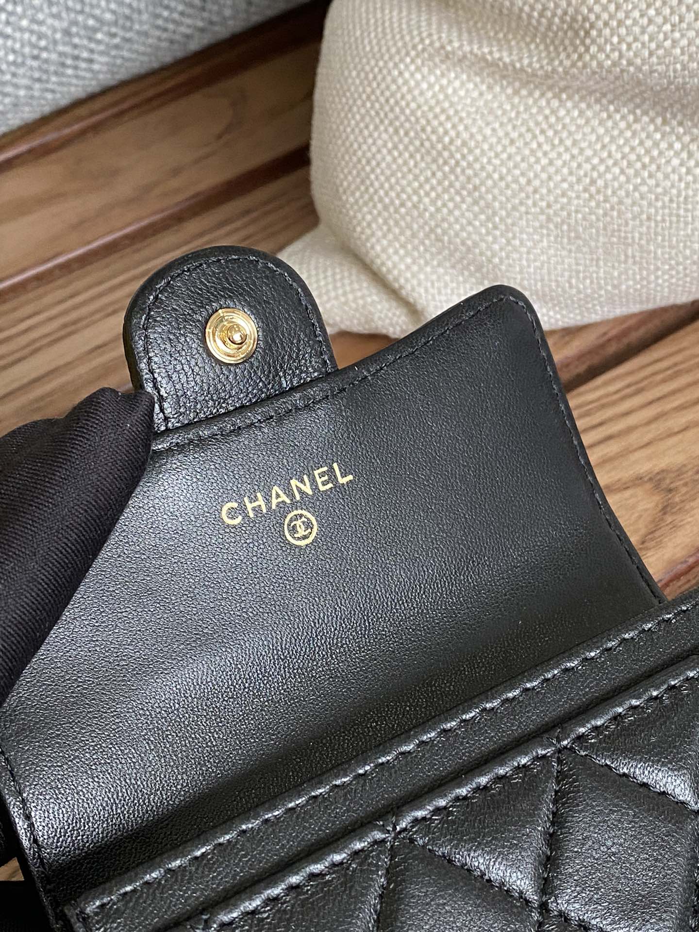 CC SMALL WALLET 11CM BLACK LAMBSKIN GOLD HARDWARE