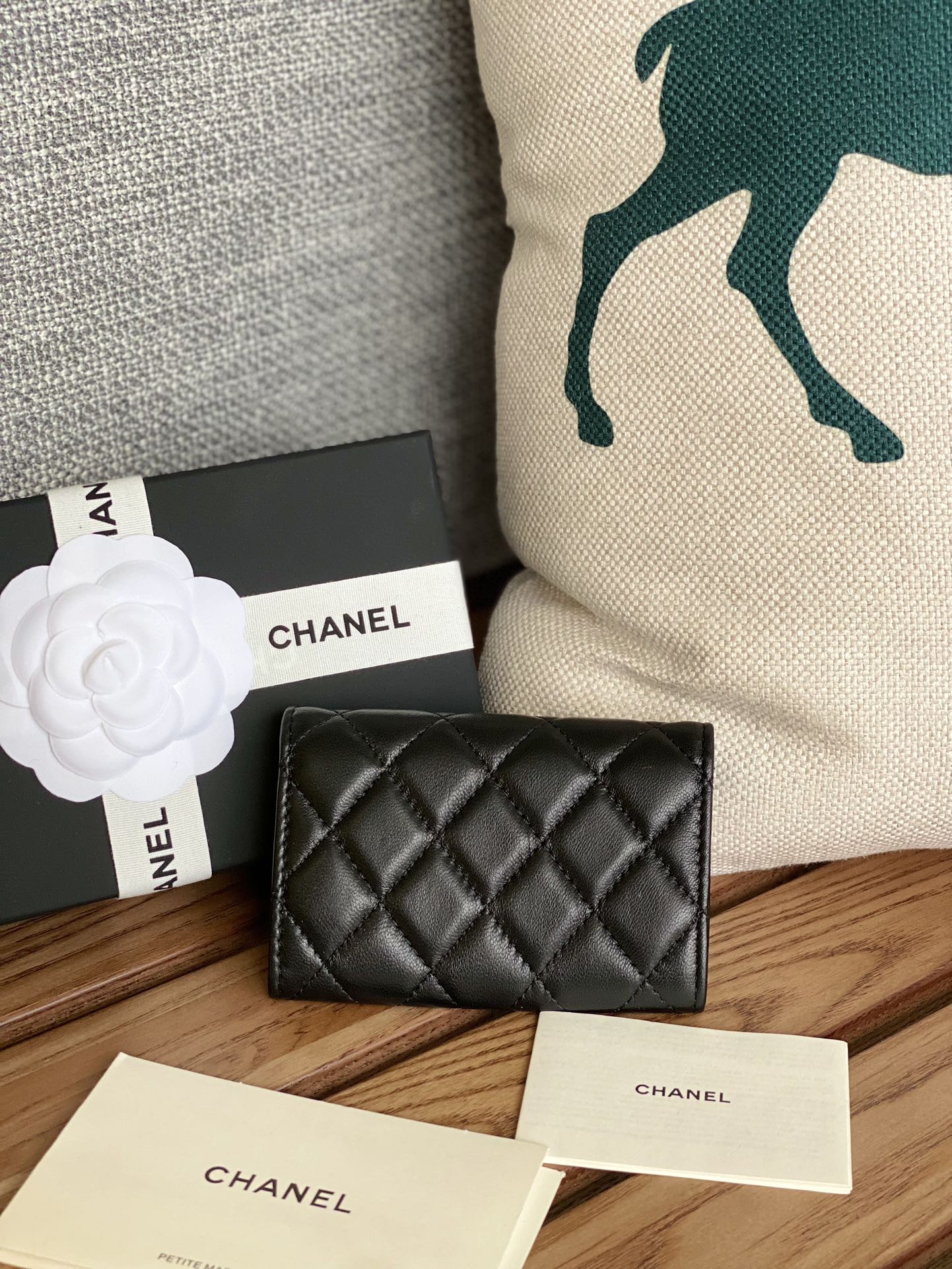 CC SMALL WALLET 11CM BLACK LAMBSKIN GOLD HARDWARE