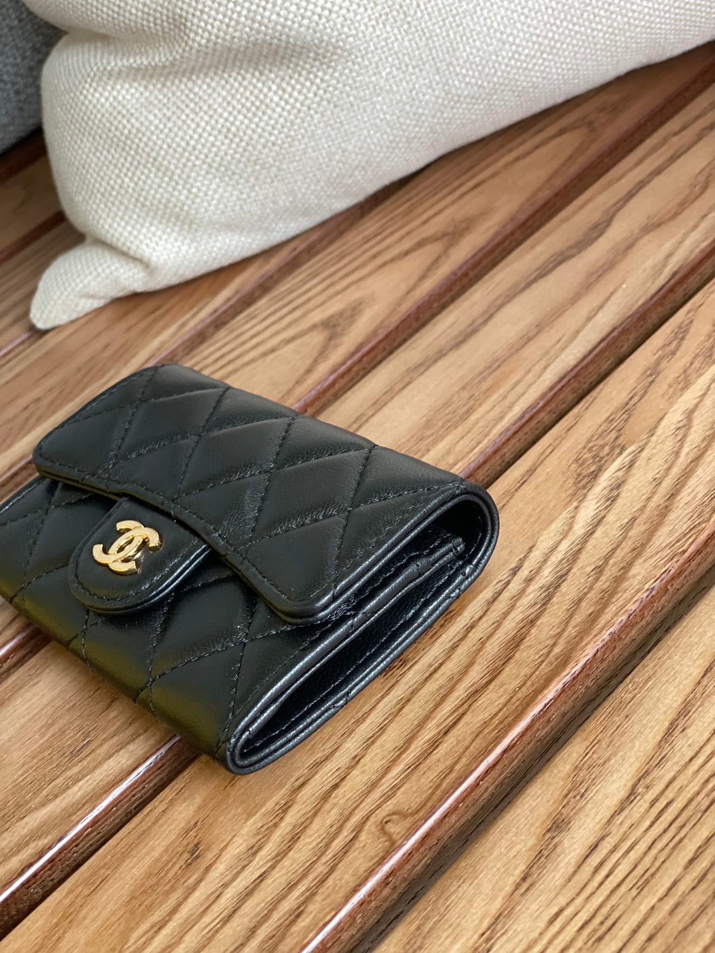 CC SMALL WALLET 11CM BLACK LAMBSKIN GOLD HARDWARE
