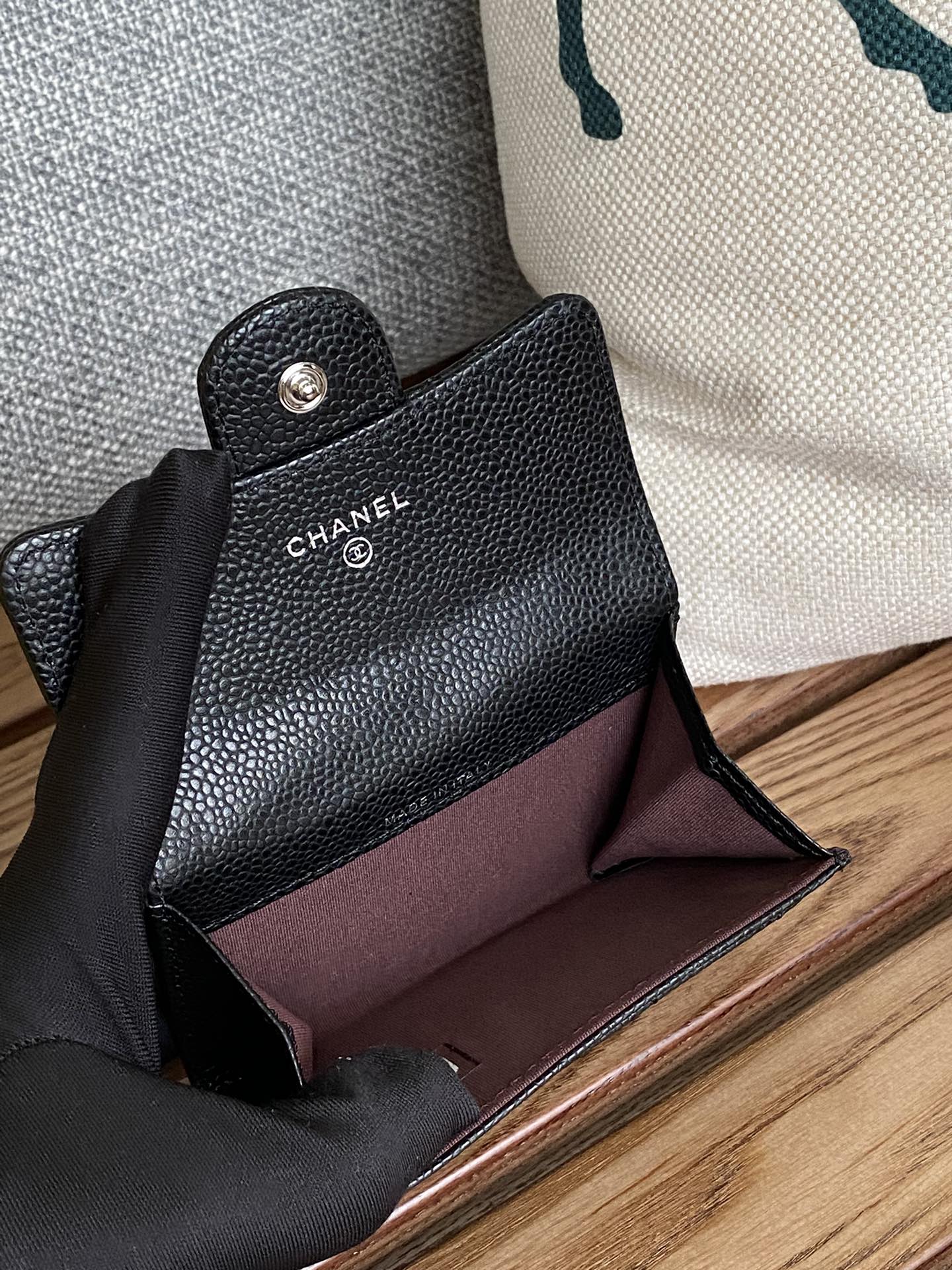 CC SMALL WALLET 11CM BLACK CAVIAR SILVER HARDWARE