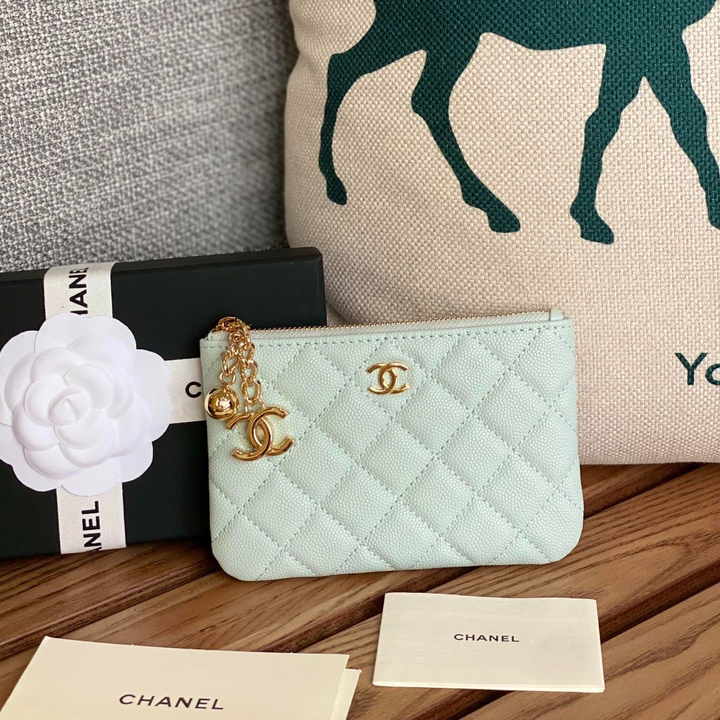 CC ZIPPED WALLET 14CM LIGHT CLOUD BLUE CAVIAR GOLD HARDWARE