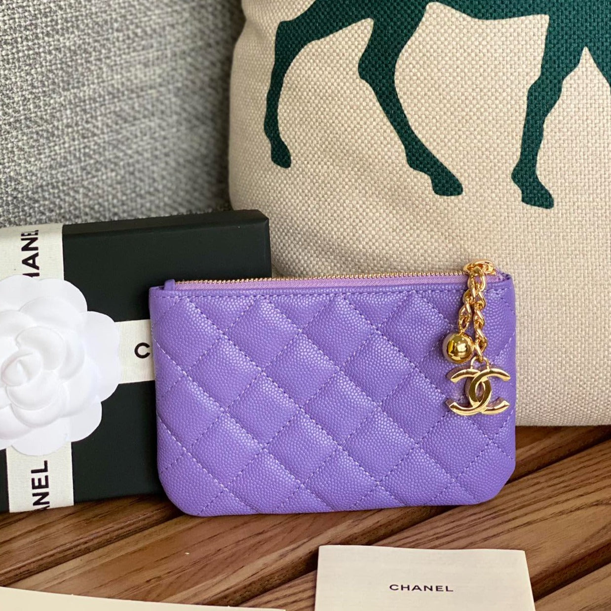 CC ZIPPED WALLET 14CM PURPLE CAVIAR GOLD HARDWARE