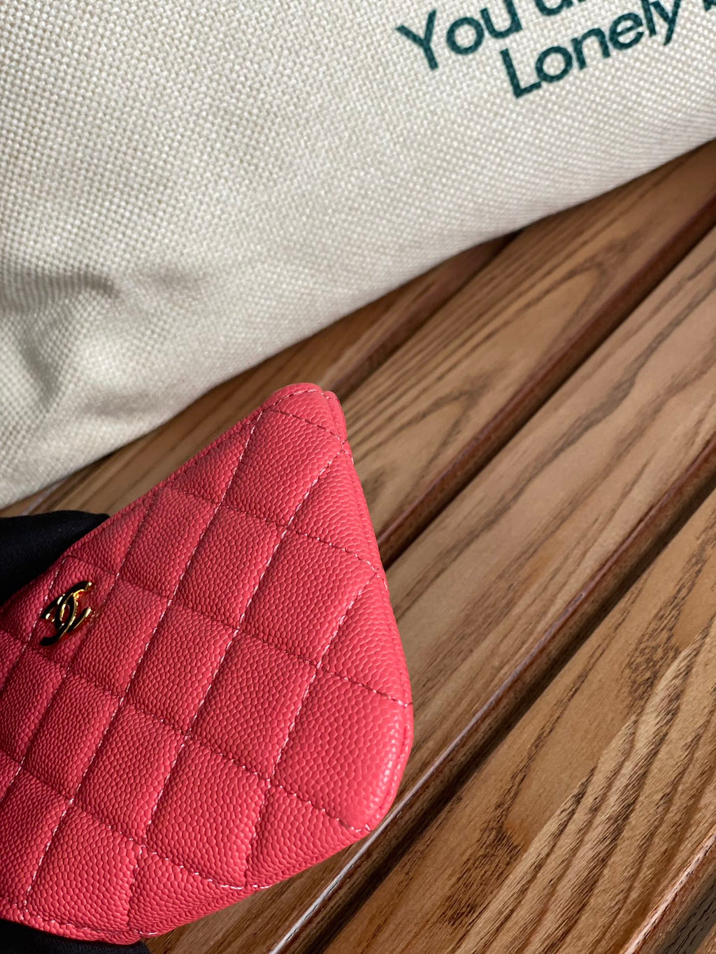 CC ZIPPED WALLET 14CM LIGHT RED CAVIAR GOLD HARDWARE