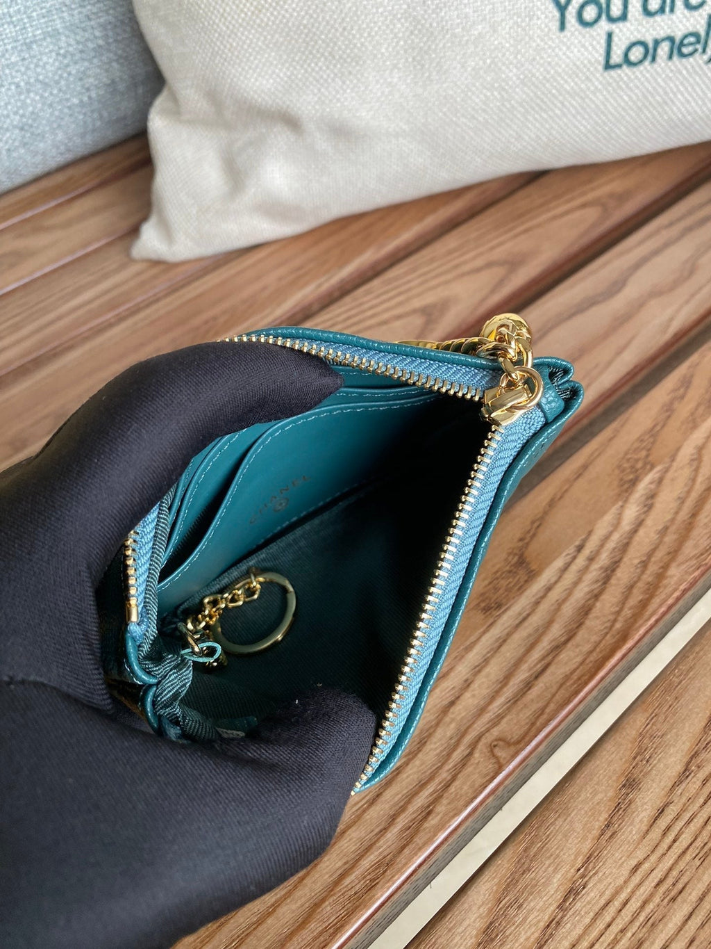CC ZIPPED WALLET 14CM DARK GREEN CAVIAR GOLD HARDWARE