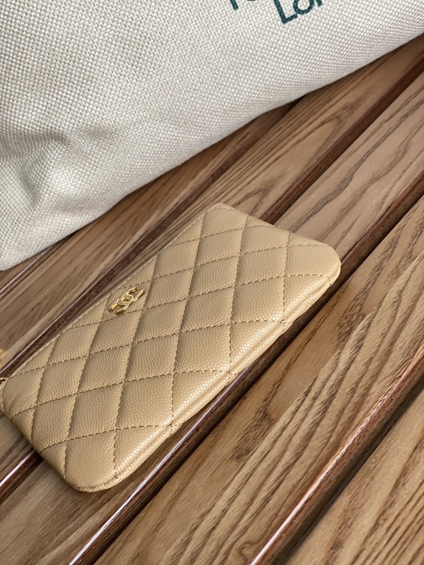 CC ZIPPED WALLET 14CM BEIGE CAVIAR GOLD HARDWARE