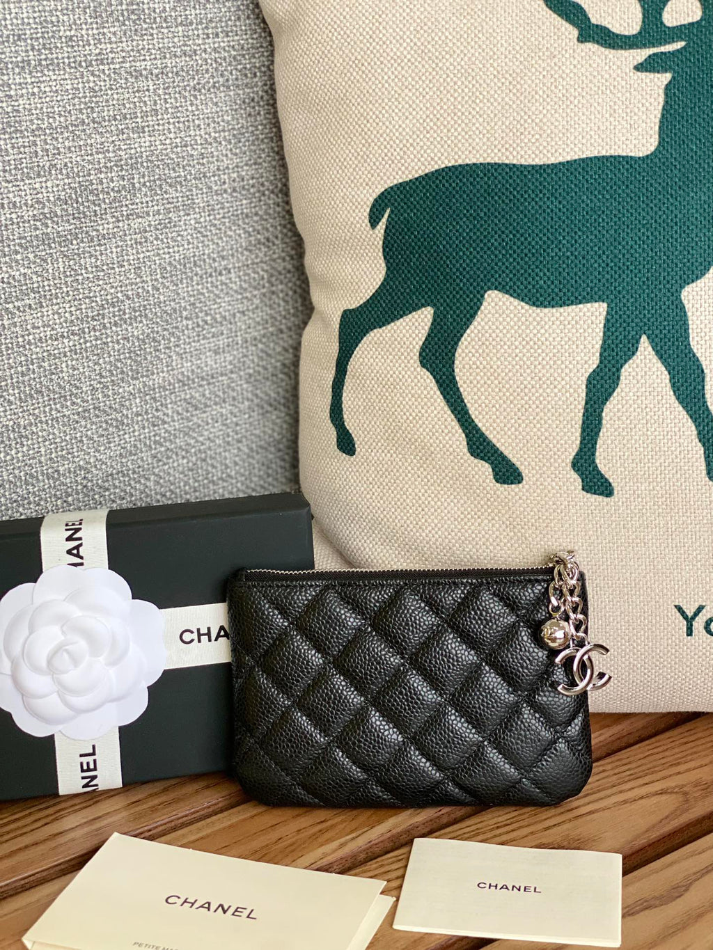 CC ZIPPED WALLET 14CM BLACK CAVIAR SILVER HARDWARE
