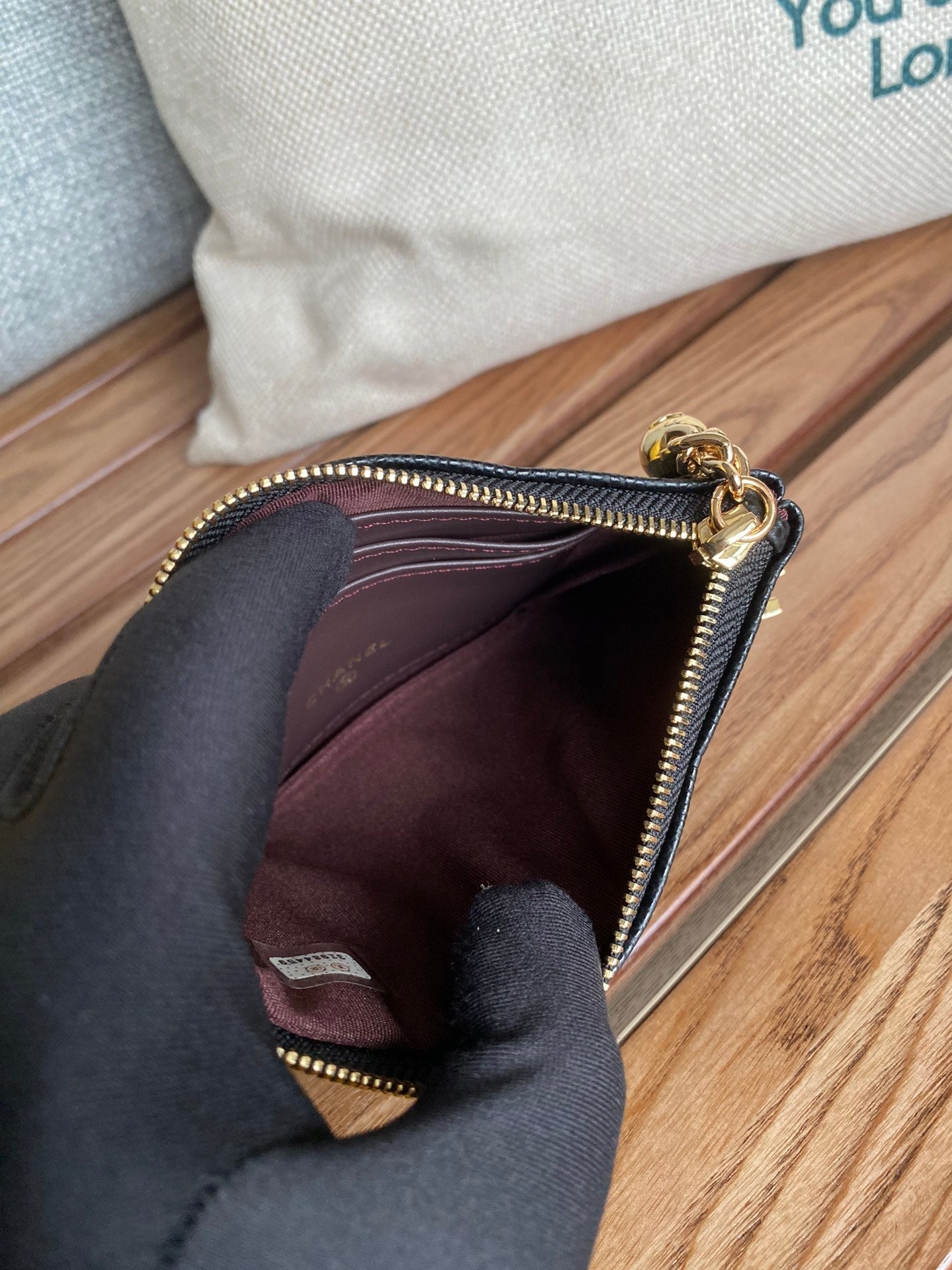 CC ZIPPED WALLET 14CM BLACK CAVIAR GOLD HARDWARE