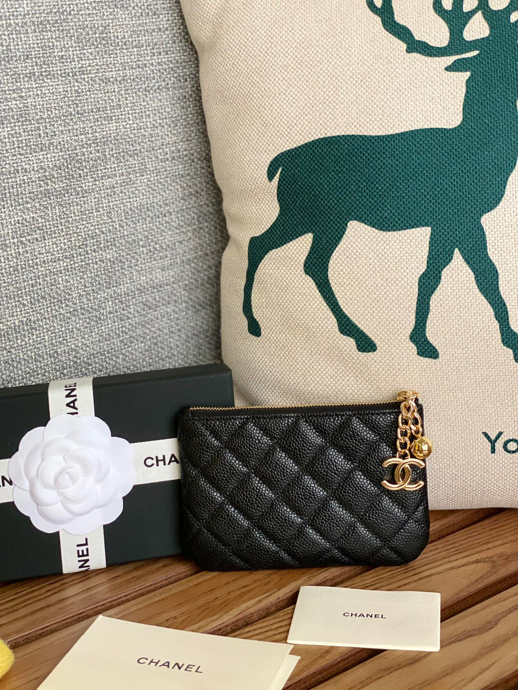 CC ZIPPED WALLET 14CM BLACK CAVIAR GOLD HARDWARE