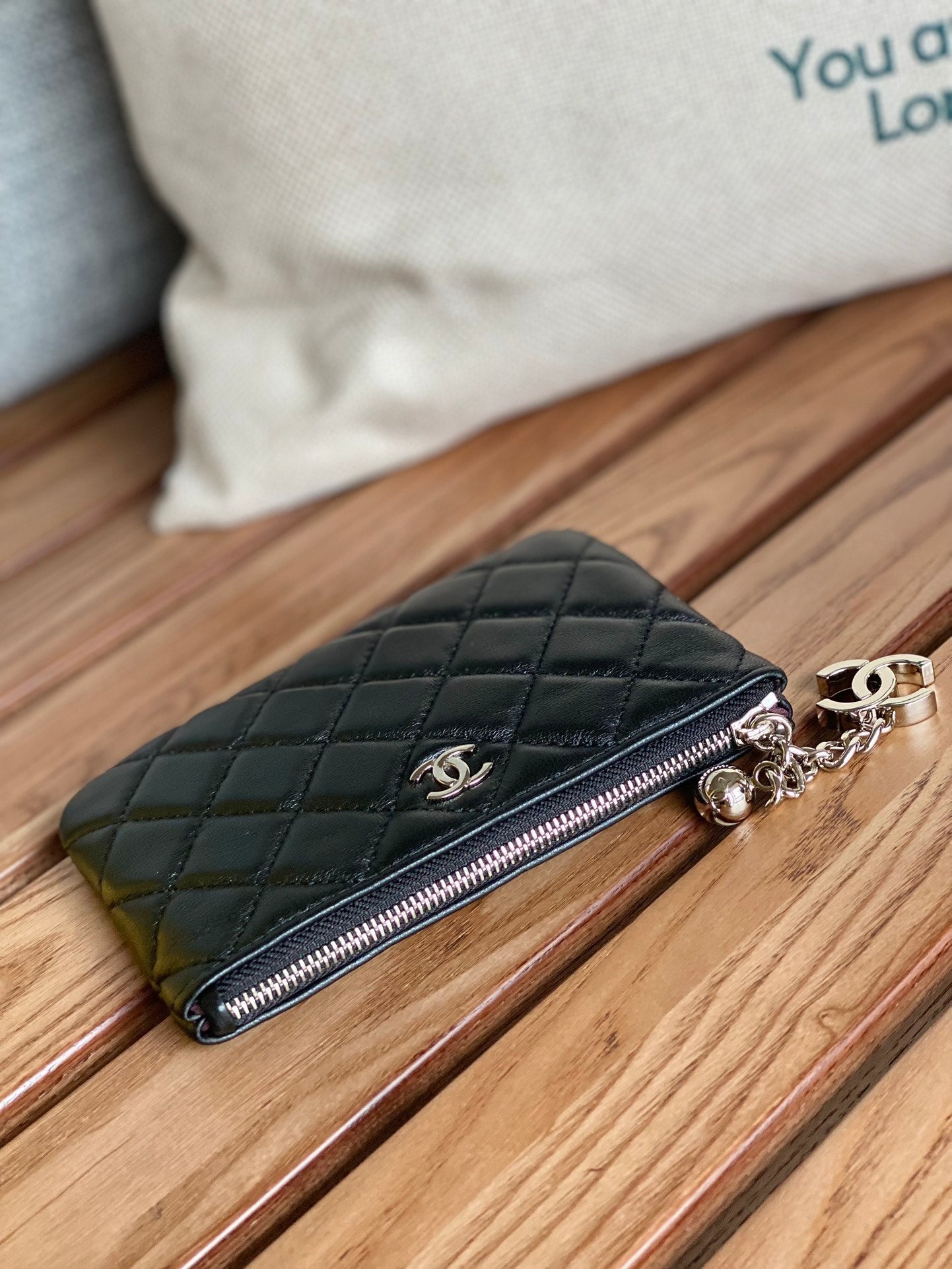 CC ZIPPED WALLET 14CM BLACK LAMBSKIN SILVER HARDWARE