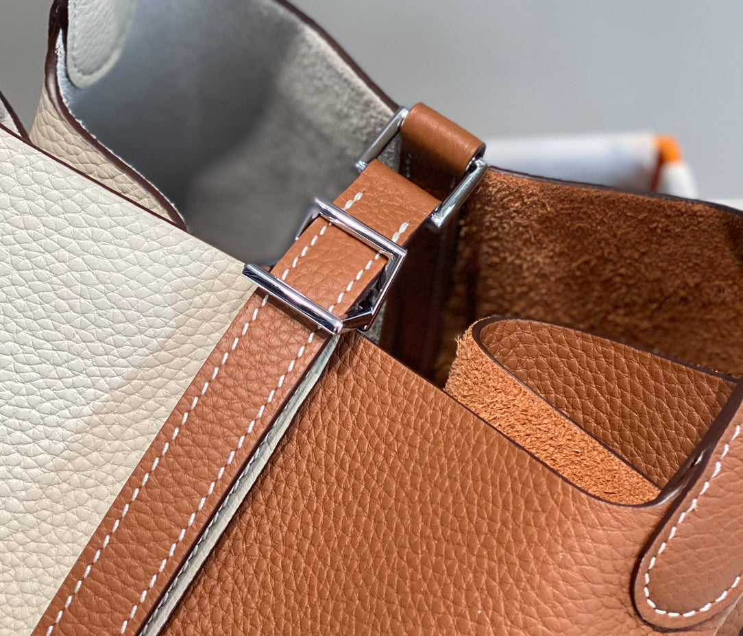 HM PICOTIN LOCK 22 CUIR TOGO ET CUIR DE VEAU BLANC