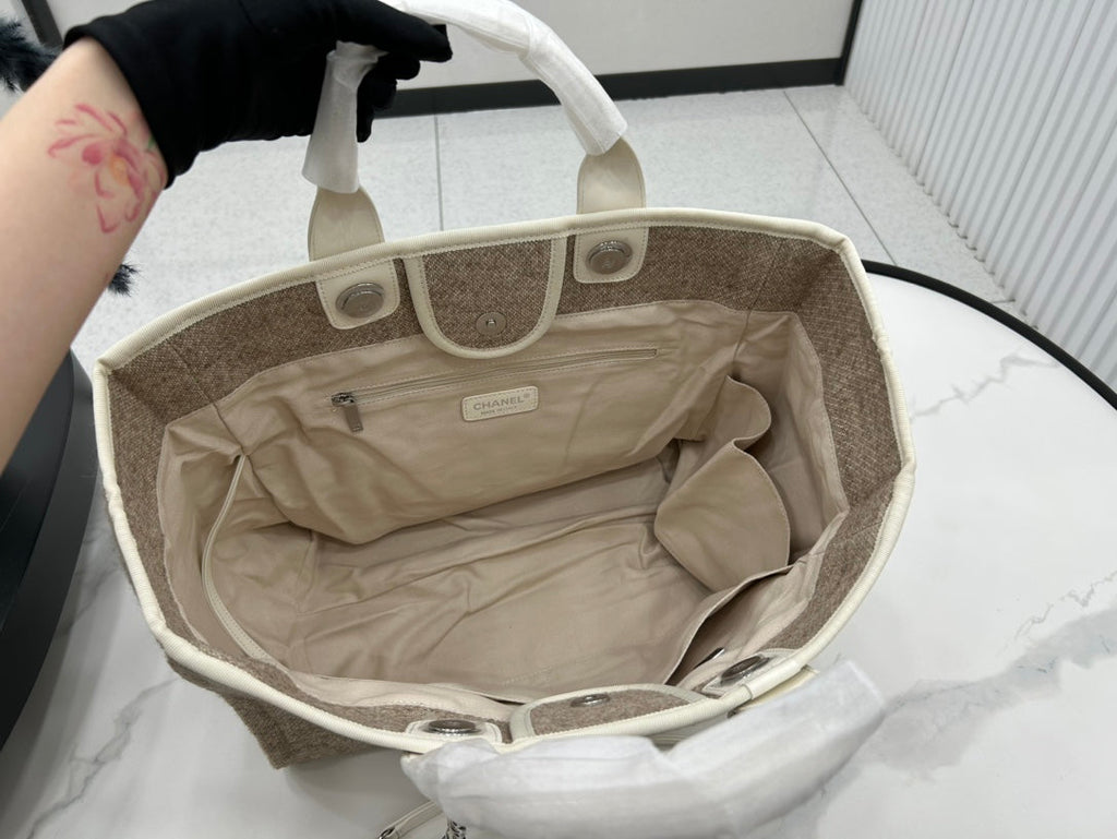 SAC CC DEAUVILLE EN TWEED CUIR BLANC QUINCAILLERIE ARGENTÉE 13