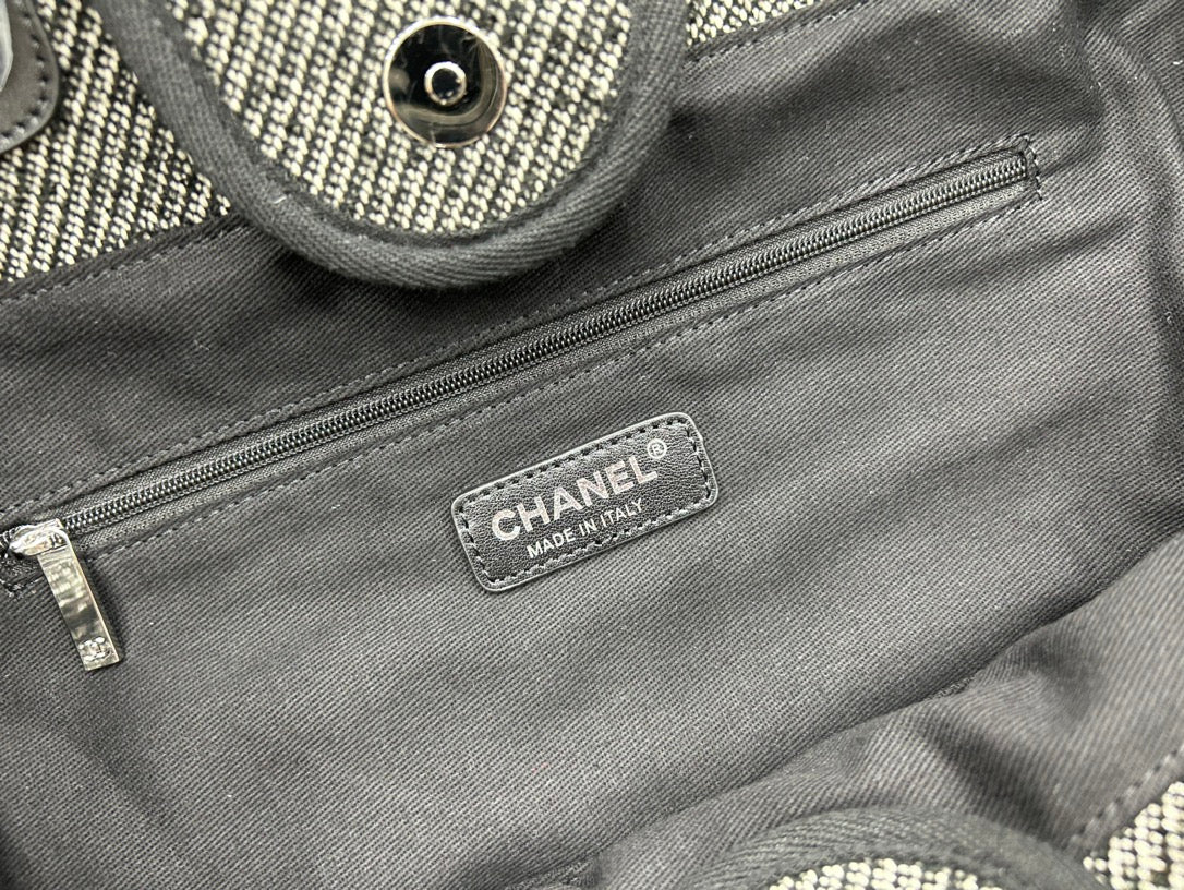 SAC CC DEAUVILLE EN TWEED CUIR NOIR QUINCAILLERIE ARGENTÉE 14