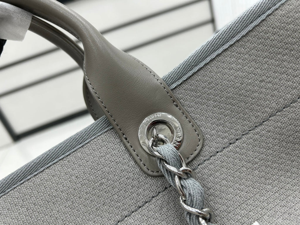 SAC CC DEAUVILLE EN TWEED CUIR MARRON FONCÉ QUINCAILLERIE ARGENTÉE 20