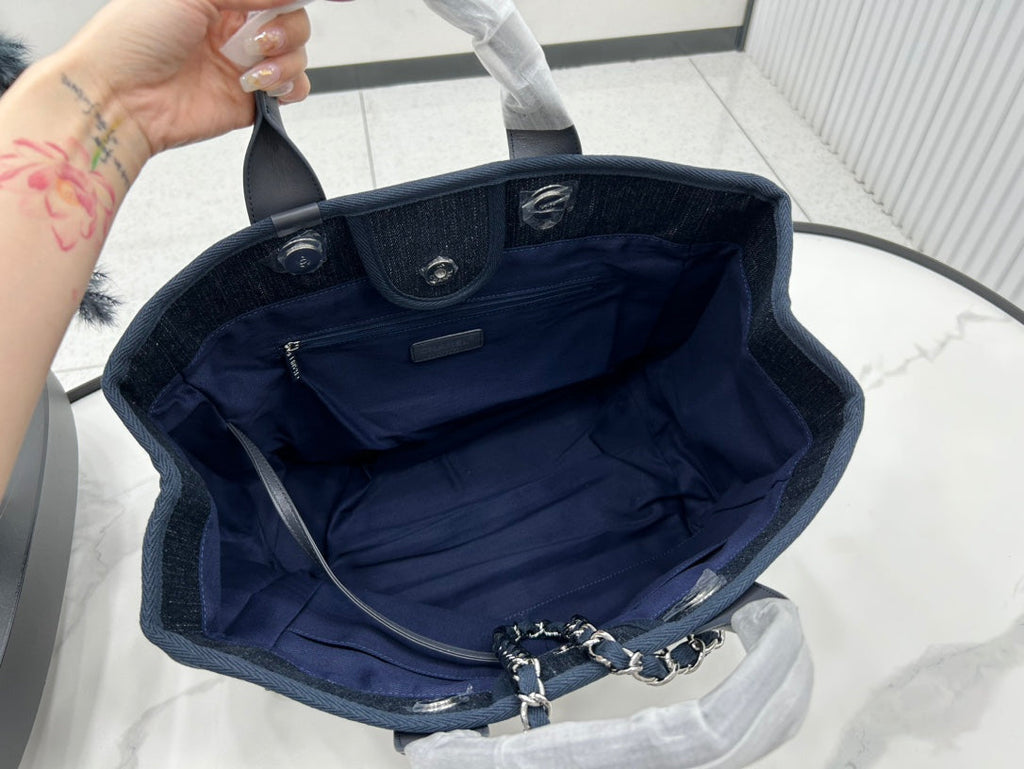 SAC CC DEAUVILLE EN TWEED CUIR NOIR QUINCAILLERIE ARGENTÉE 22
