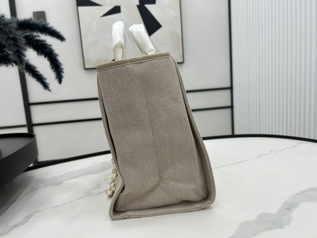 CC DEAUVILLE TWEED BAG WHITE LEATHER GOLD HARDWARE 28
