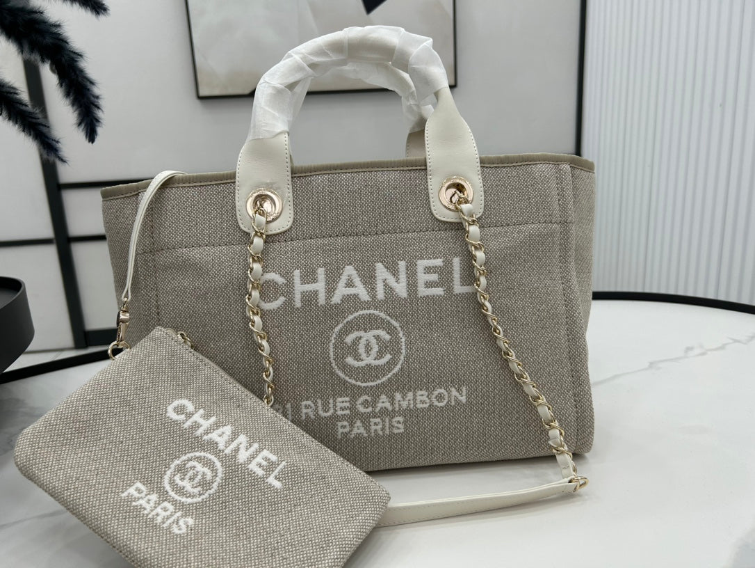 CC DEAUVILLE TWEED BAG 33X26X15.5CM WHITE LEATHER GOLD HARDWARE 29