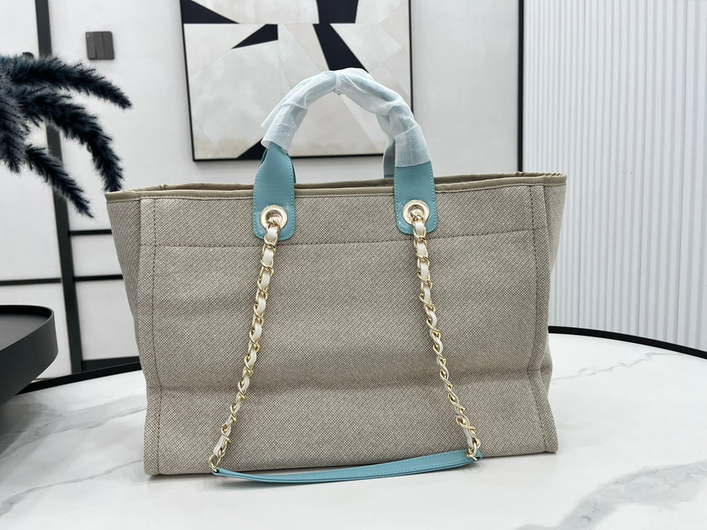 SAC CC DEAUVILLE TWEED CUIR BLEU CIEL QUINCAILLERIE DORÉ 31