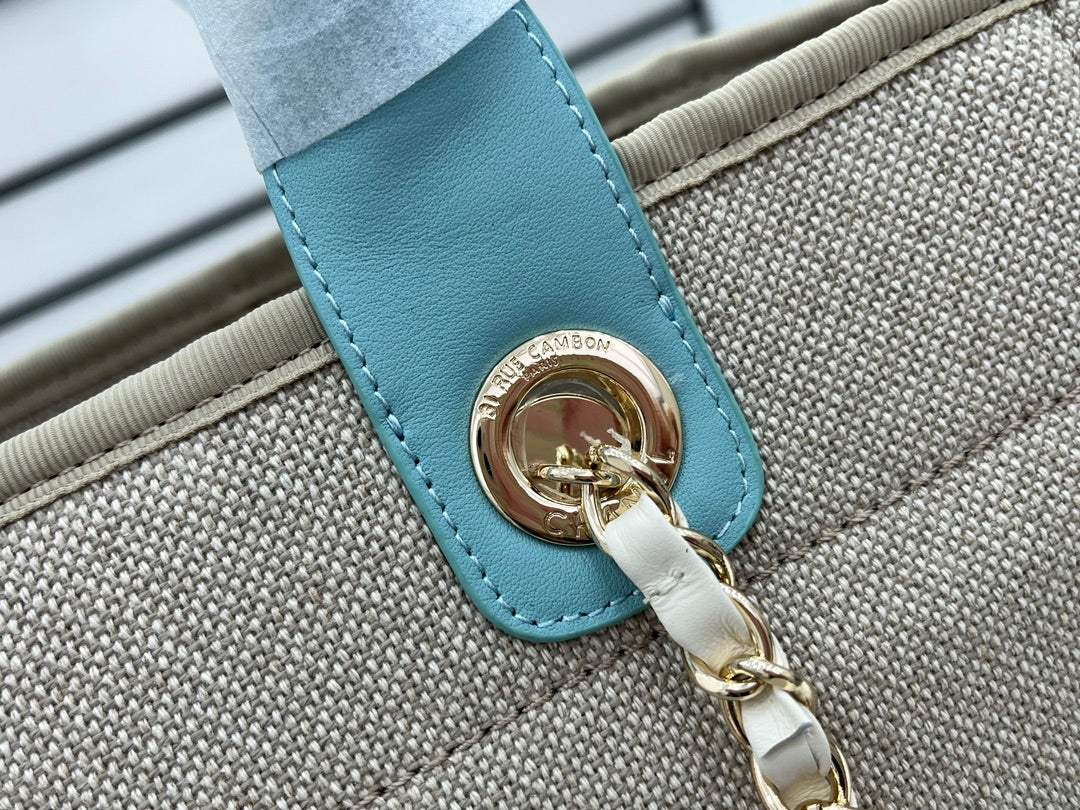 SAC CC DEAUVILLE TWEED 33X26X15.5CM CUIR BLEU CIEL QUINCAILLERIE DORÉ 32
