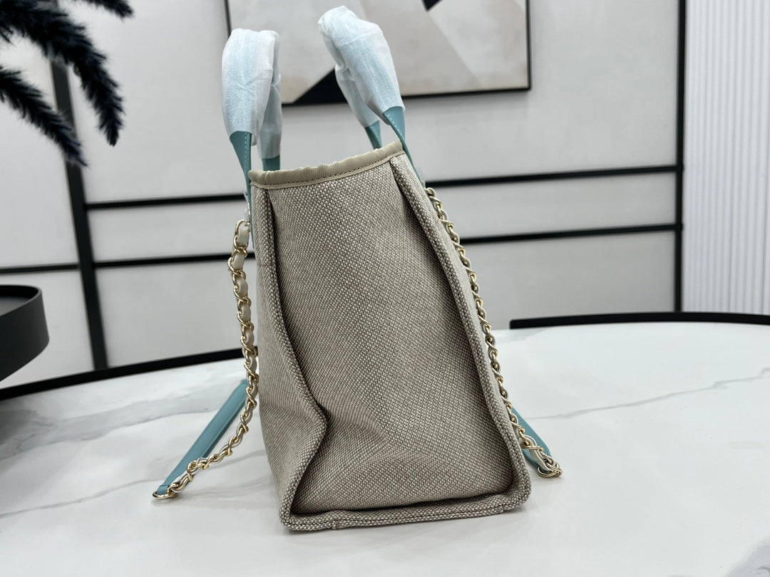 CC DEAUVILLE TWEED BAG 33X26X15.5CM BLUE SKY LEATHER GOLD HARDWARE 32