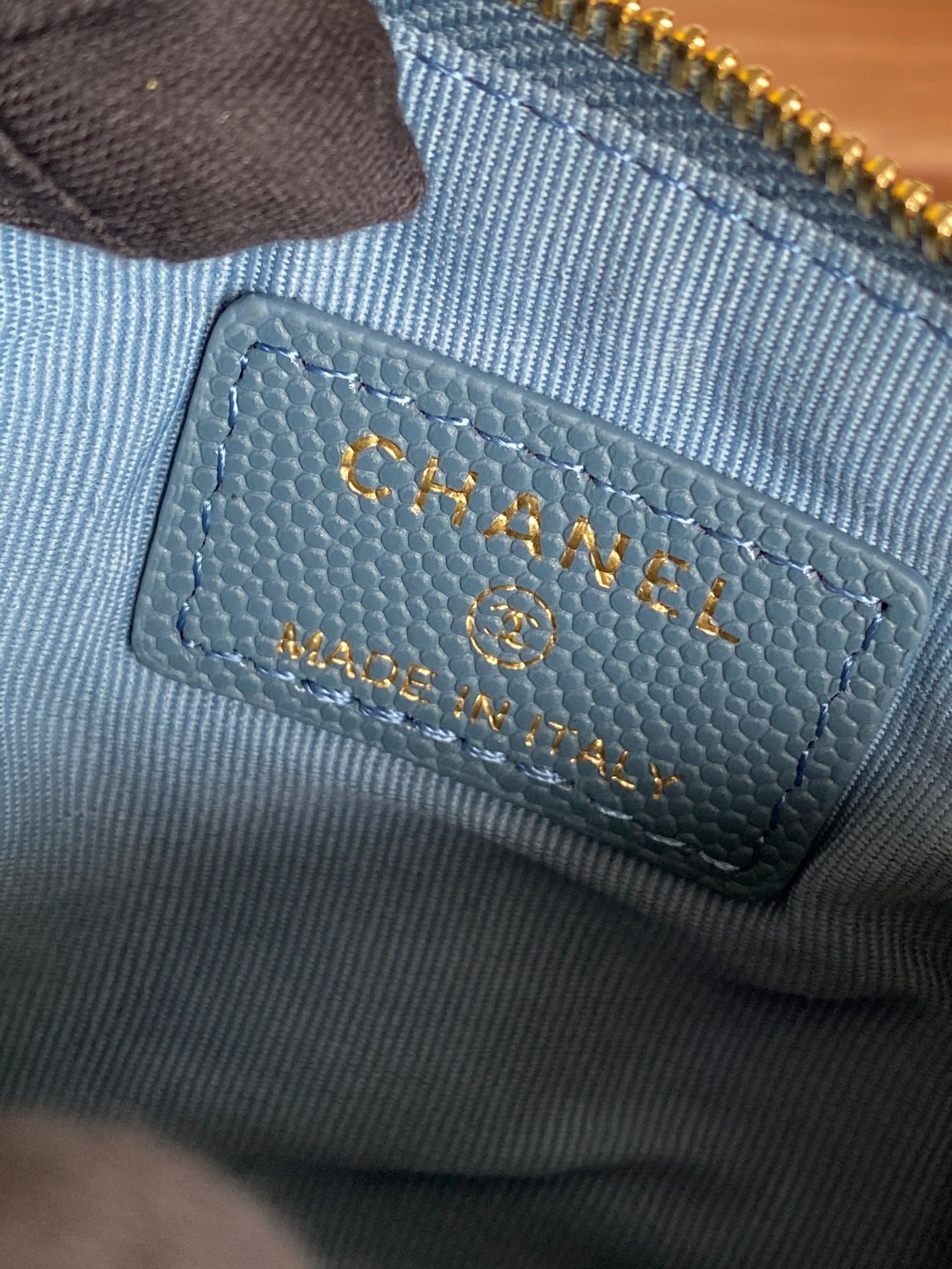 CC ZIPPED WALLET 15 DARK CLOUD BLUE CAVIAR GOLD HARDWARE