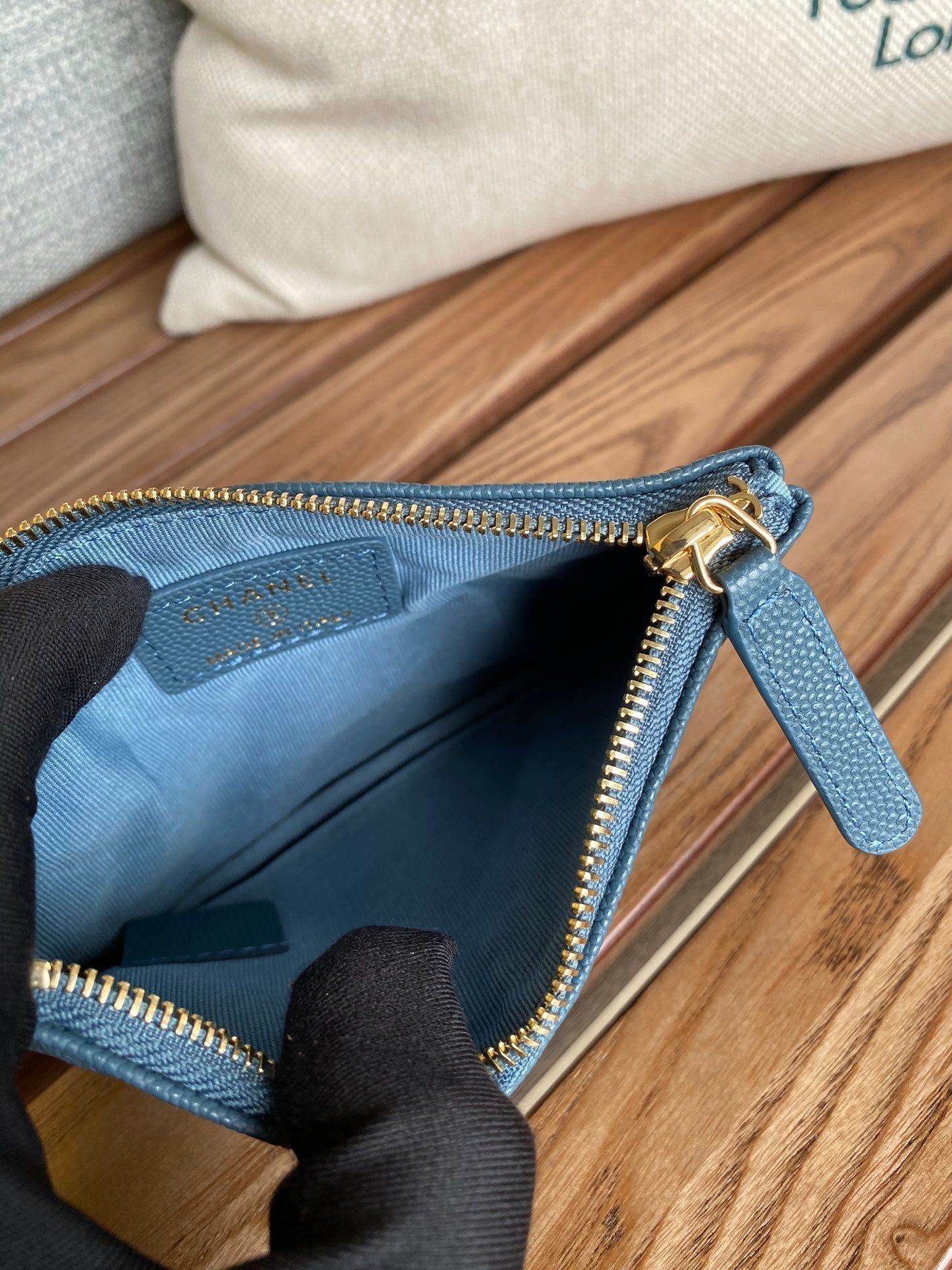 CC ZIPPED WALLET 15 DARK CLOUD BLUE CAVIAR GOLD HARDWARE