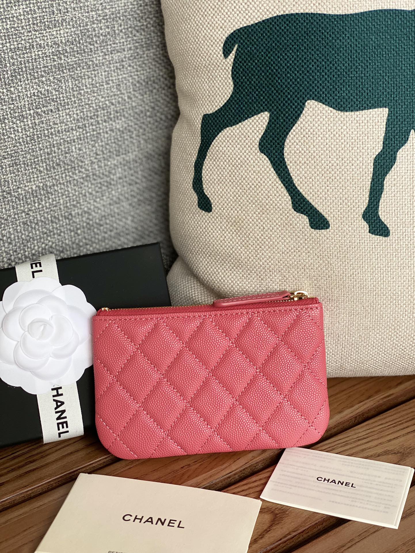 CC ZIPPED WALLET 15 DARK PINK CAVIAR GOLD HARDWARE