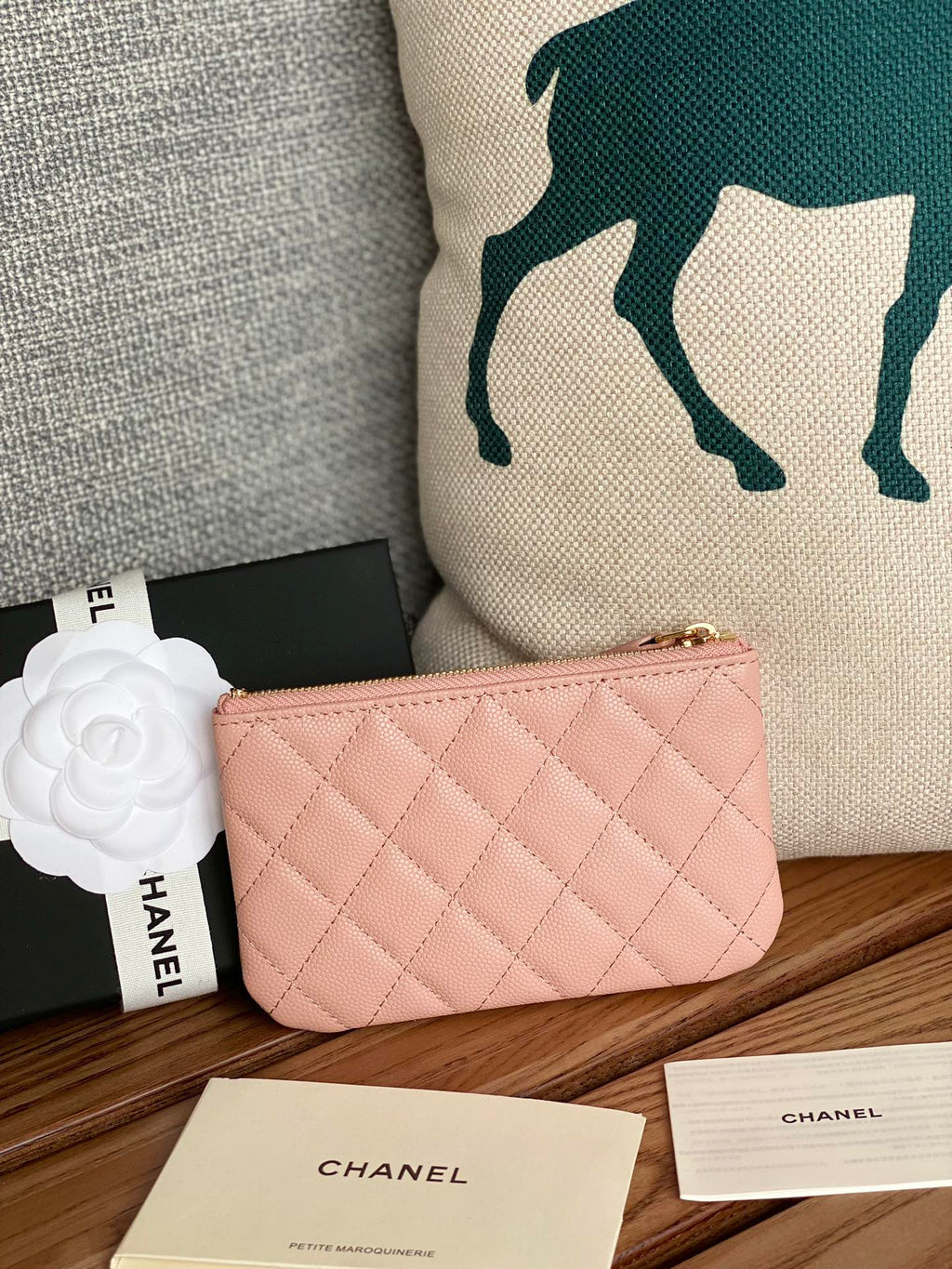 CC ZIPPED WALLET 15 LIGHT PINK CAVIAR GOLD HARDWARE