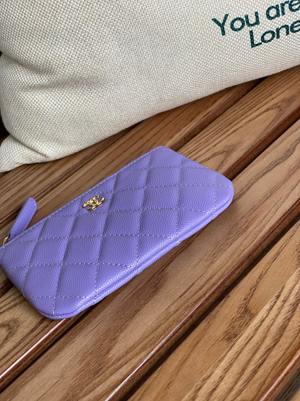 CC ZIPPED WALLET 15 PURPLE CAVIAR GOLD HARDWARE